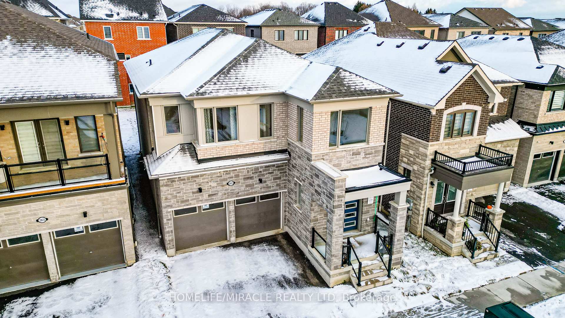 Photo 2 of 2823 Foxden Square, Pickering, Rural Pickering — HOMEH