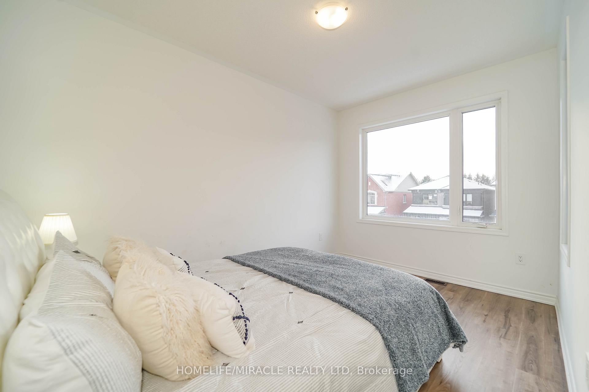 Photo 18 of 2823 Foxden Square, Pickering, Rural Pickering — HOMEH