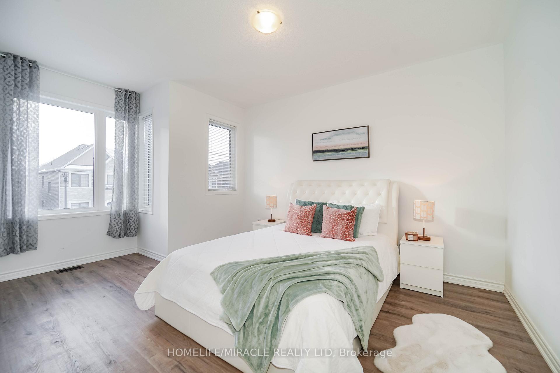 Photo 20 of 2823 Foxden Square, Pickering, Rural Pickering — HOMEH