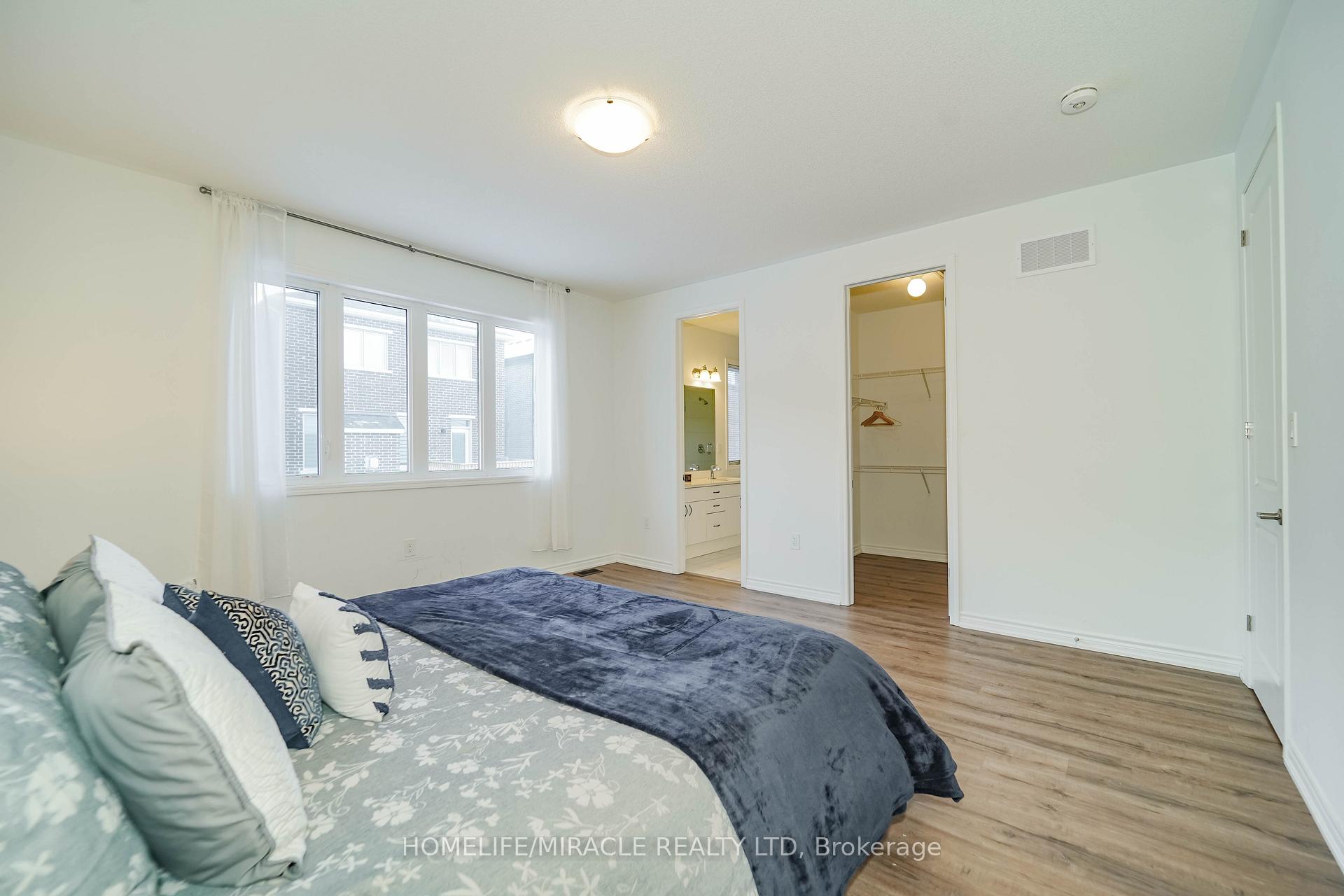 Photo 28 of 2823 Foxden Square, Pickering, Rural Pickering — HOMEH
