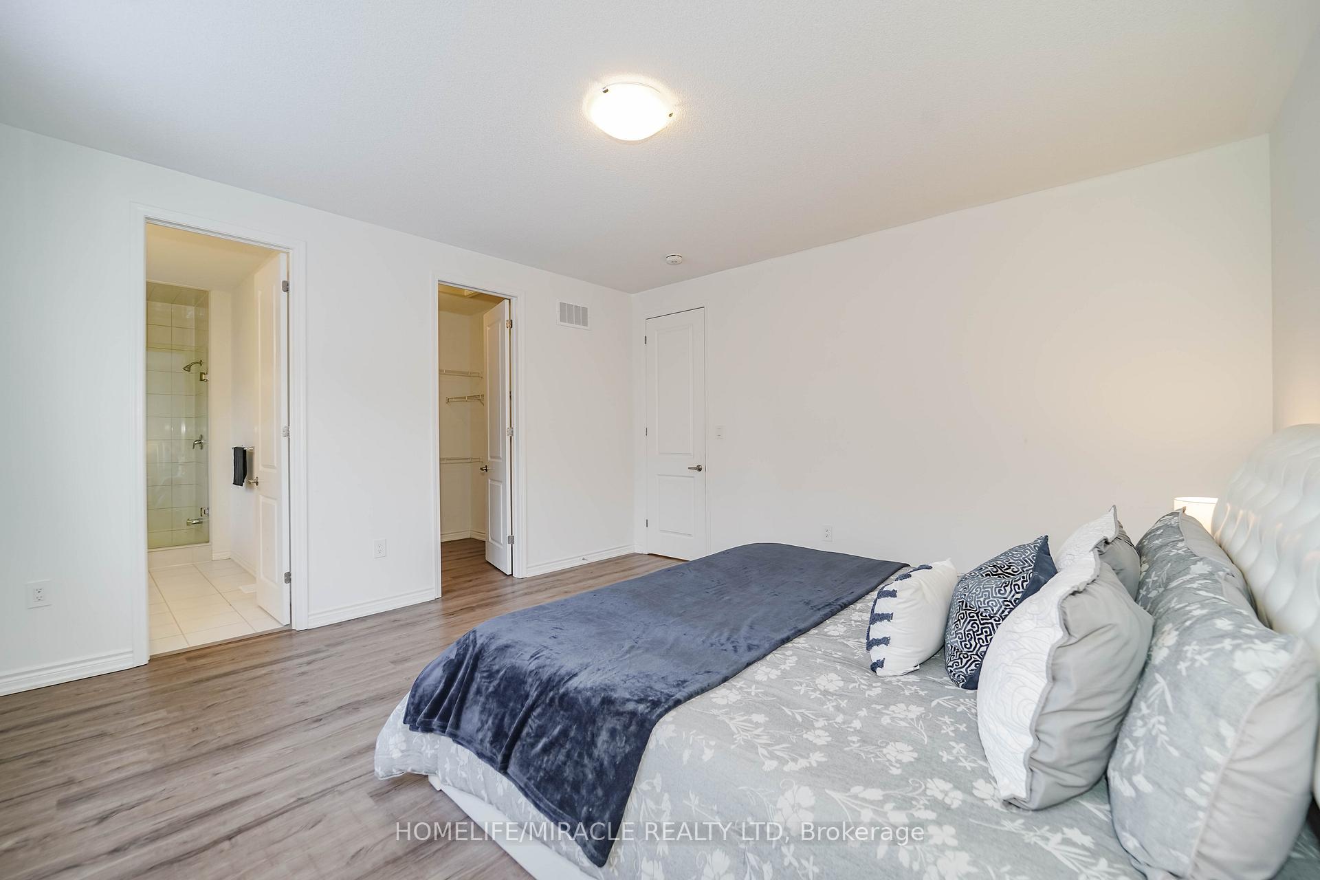 Photo 29 of 2823 Foxden Square, Pickering, Rural Pickering — HOMEH