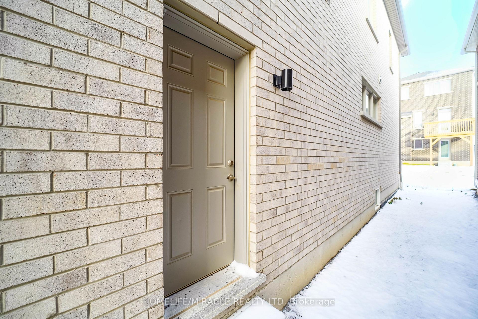 Photo 39 of 2823 Foxden Square, Pickering, Rural Pickering — HOMEH
