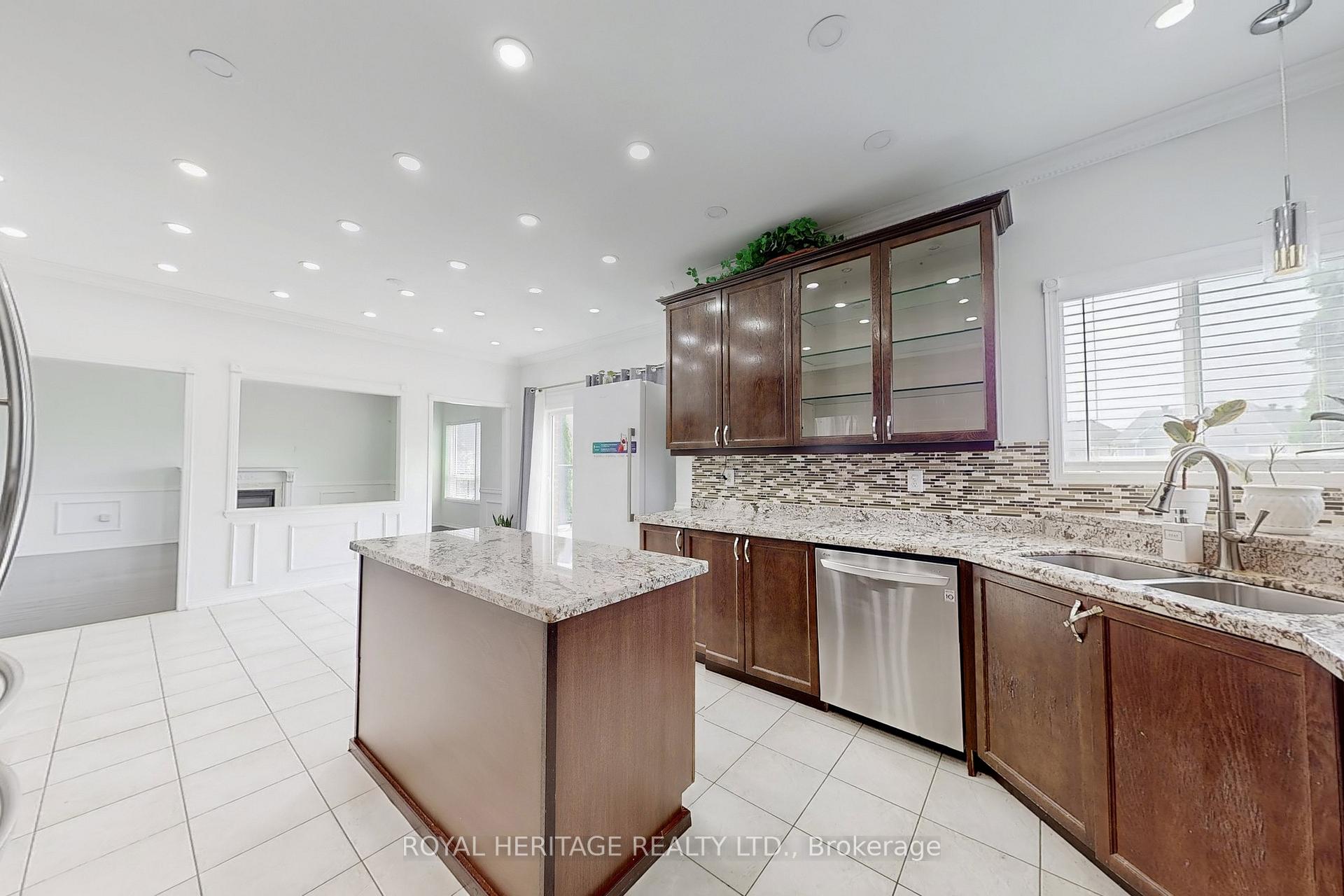 Photo 17 of 1684 Ballantrae Upper Drive, Oshawa, Taunton — HOMEH