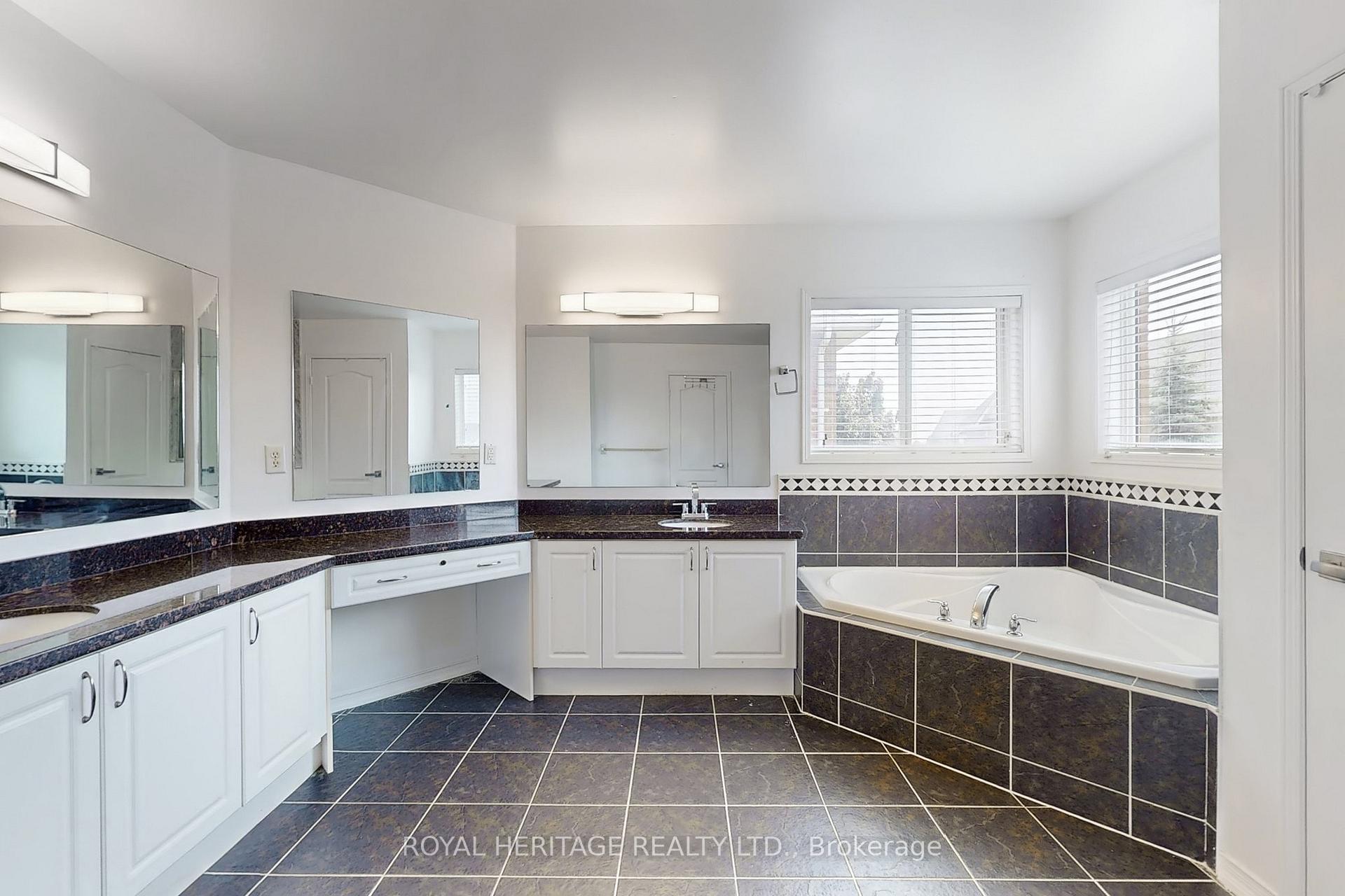 Photo 31 of 1684 Ballantrae Upper Drive, Oshawa, Taunton — HOMEH