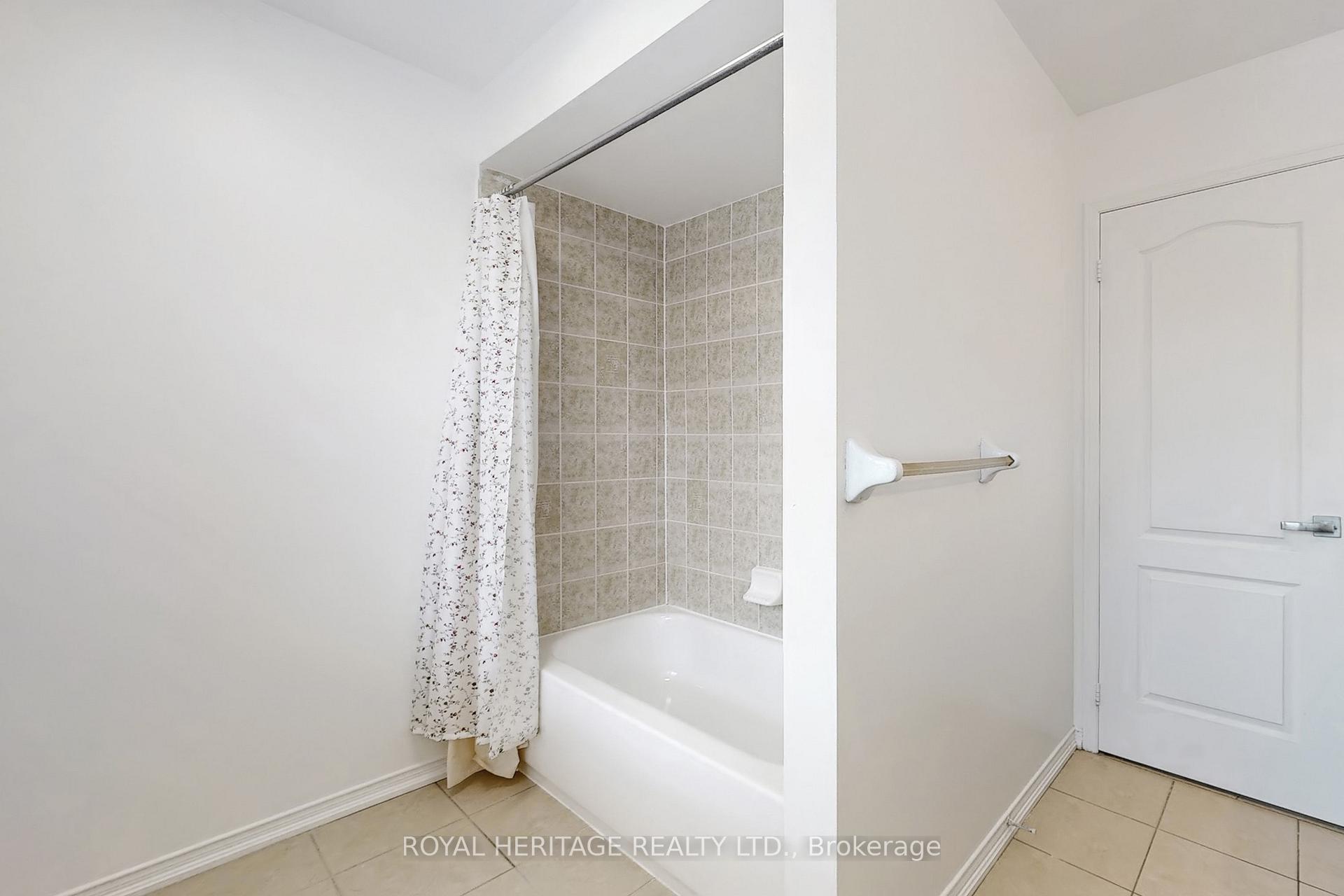 Photo 36 of 1684 Ballantrae Upper Drive, Oshawa, Taunton — HOMEH