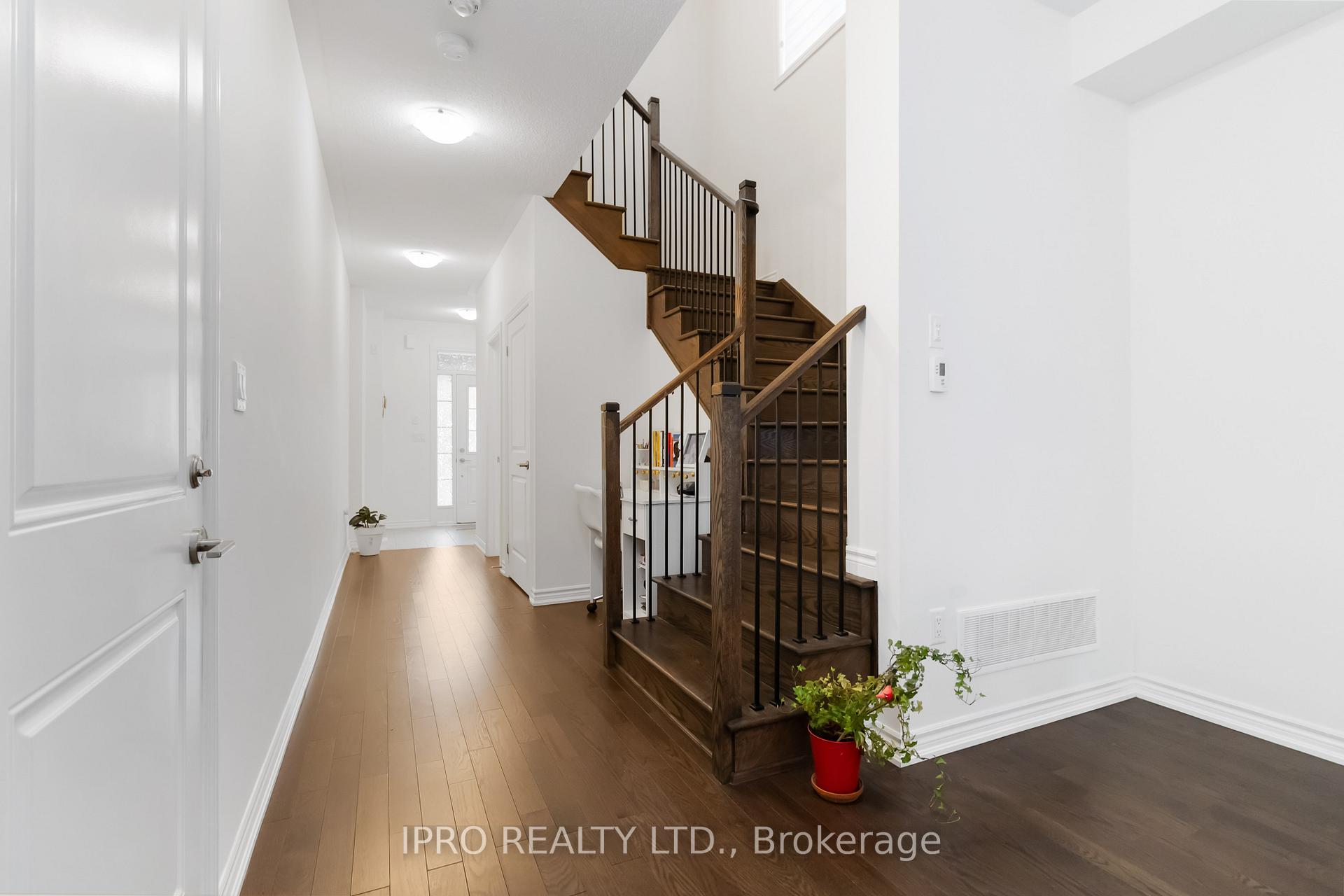 Photo 4 of 486 Bergamot Avenue, Milton, Walker — HOMEH