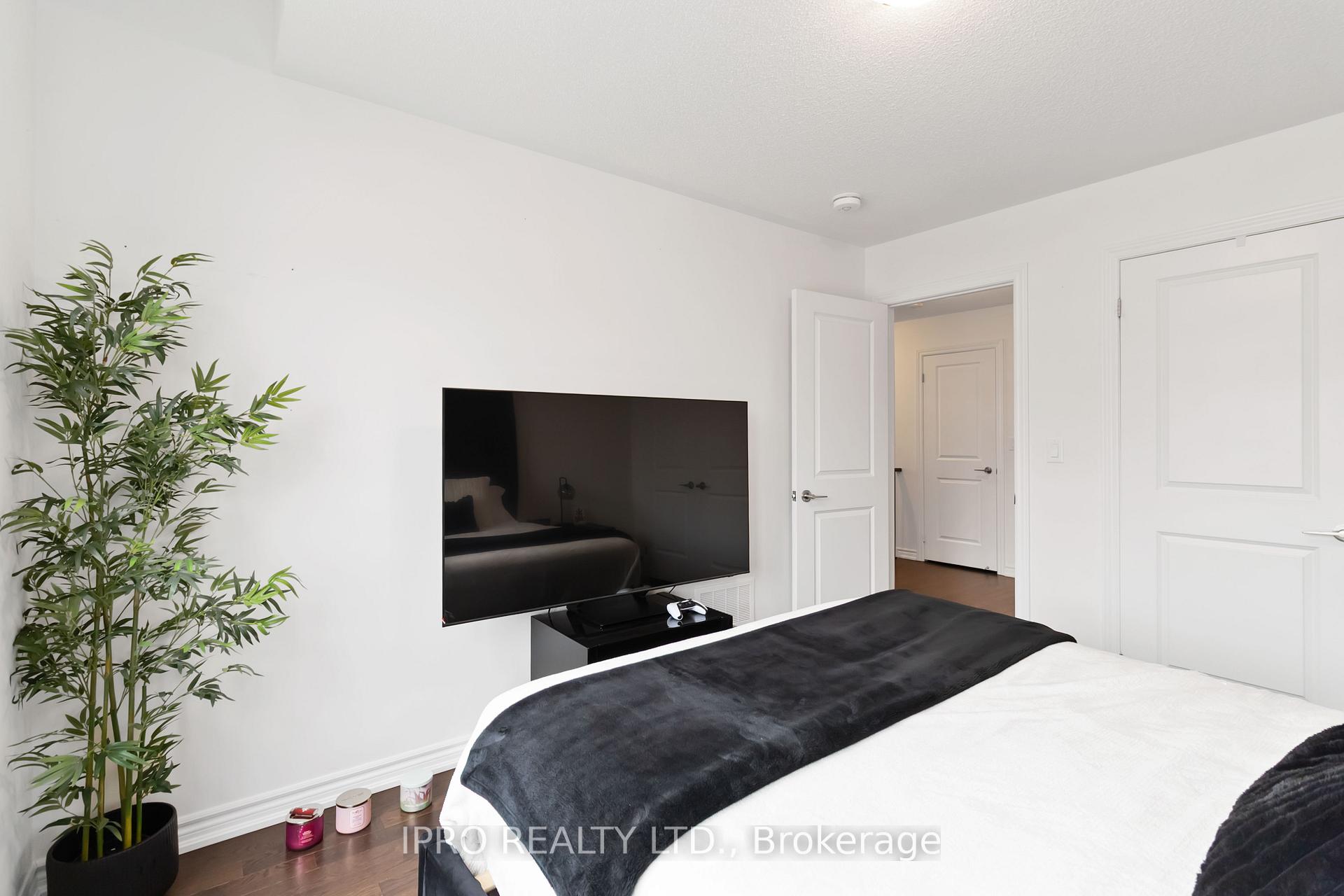 Photo 20 of 486 Bergamot Avenue, Milton, Walker — HOMEH