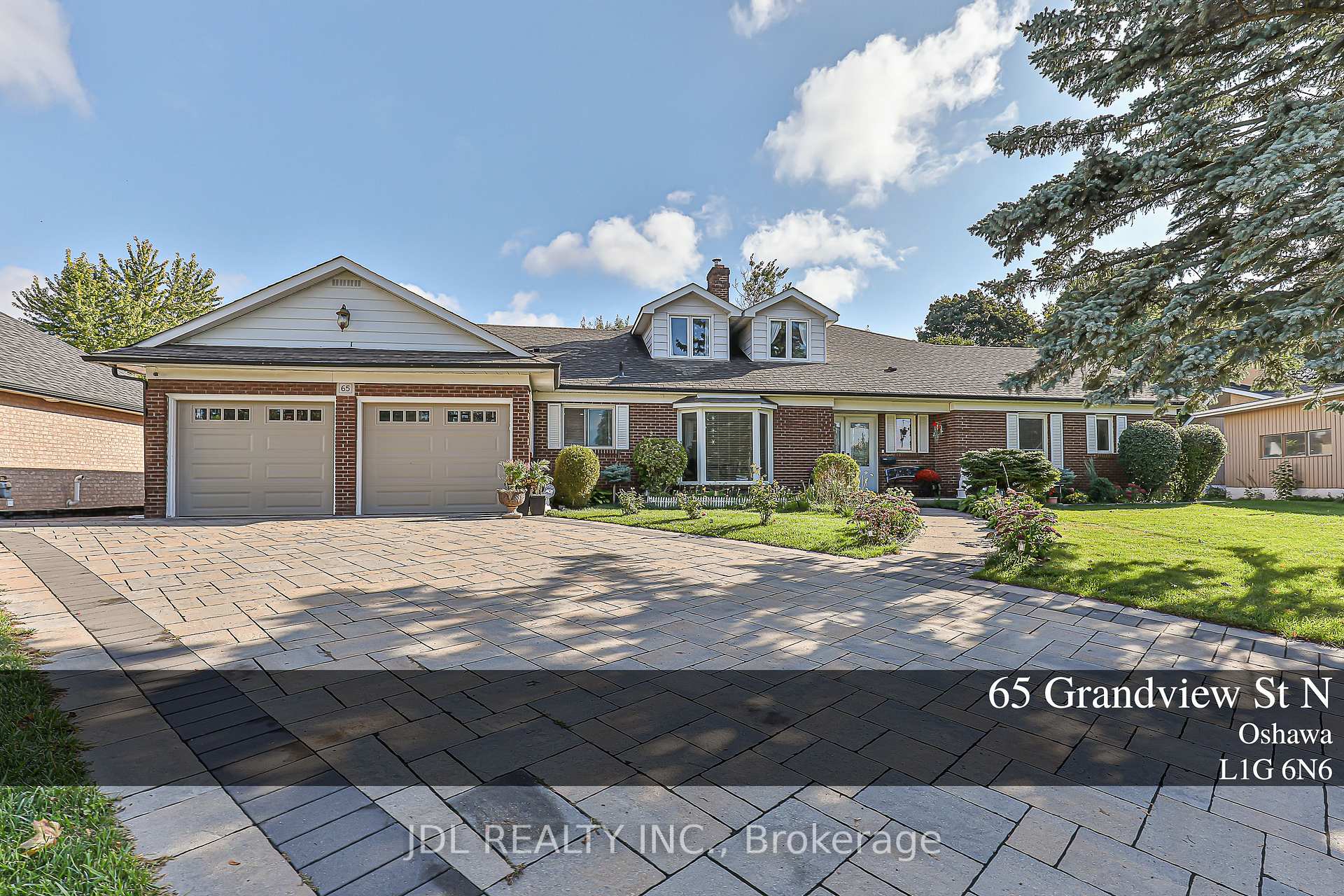 Front of 65 Grandview Street N