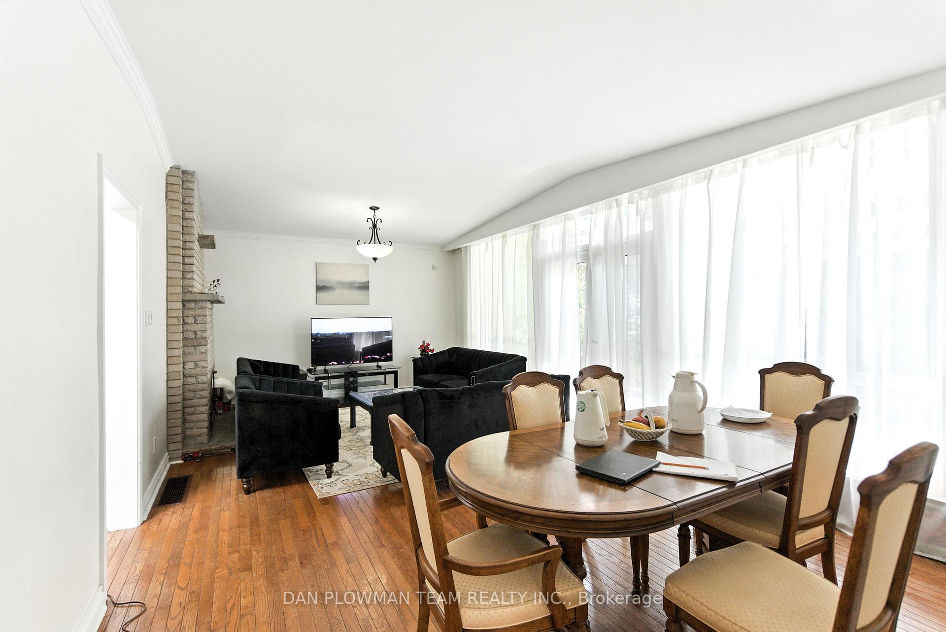 Photo 8 of 1748 Fairport Road, Pickering, Dunbarton — HOMEH