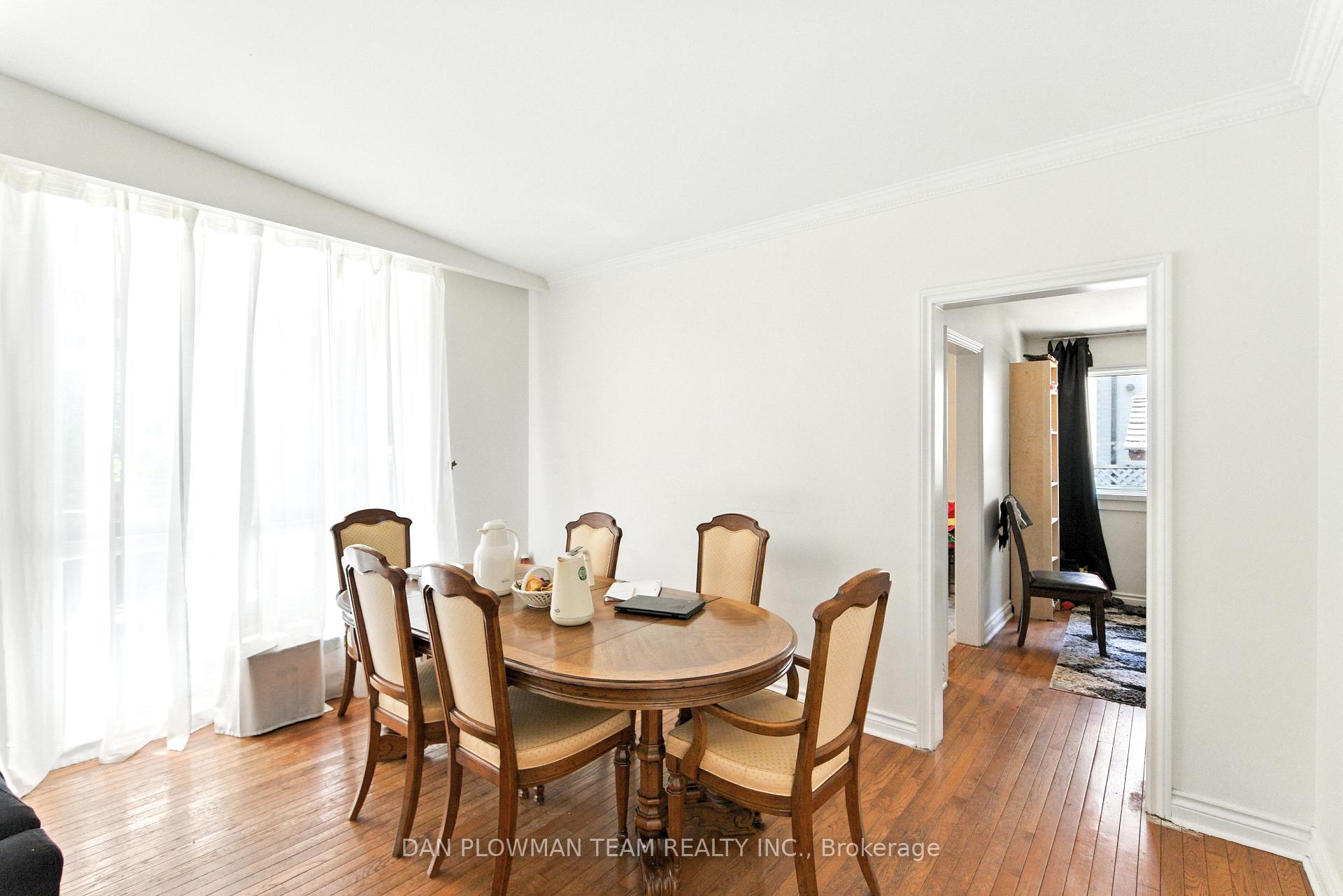 Photo 9 of 1748 Fairport Road, Pickering, Dunbarton — HOMEH