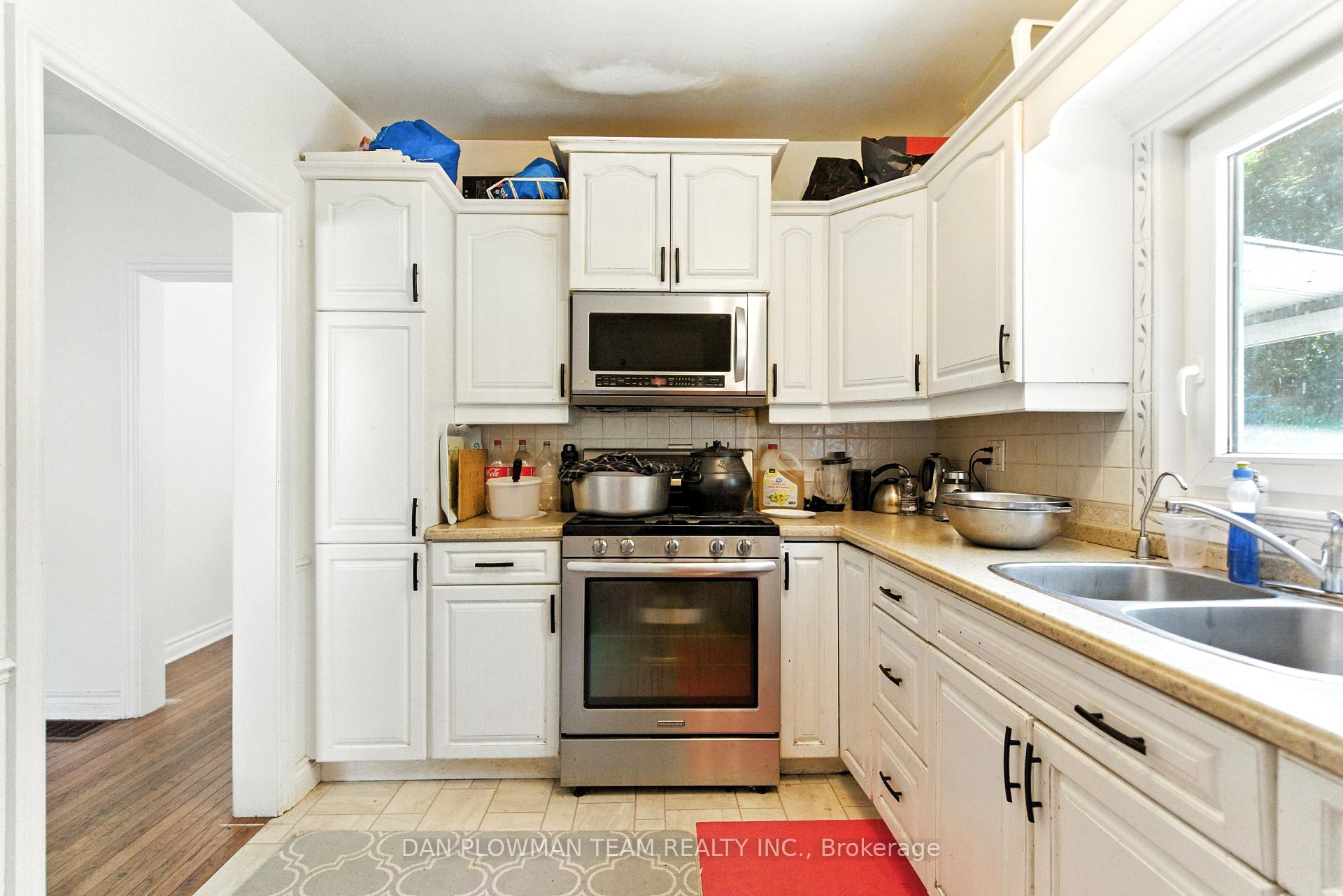 Photo 11 of 1748 Fairport Road, Pickering, Dunbarton — HOMEH