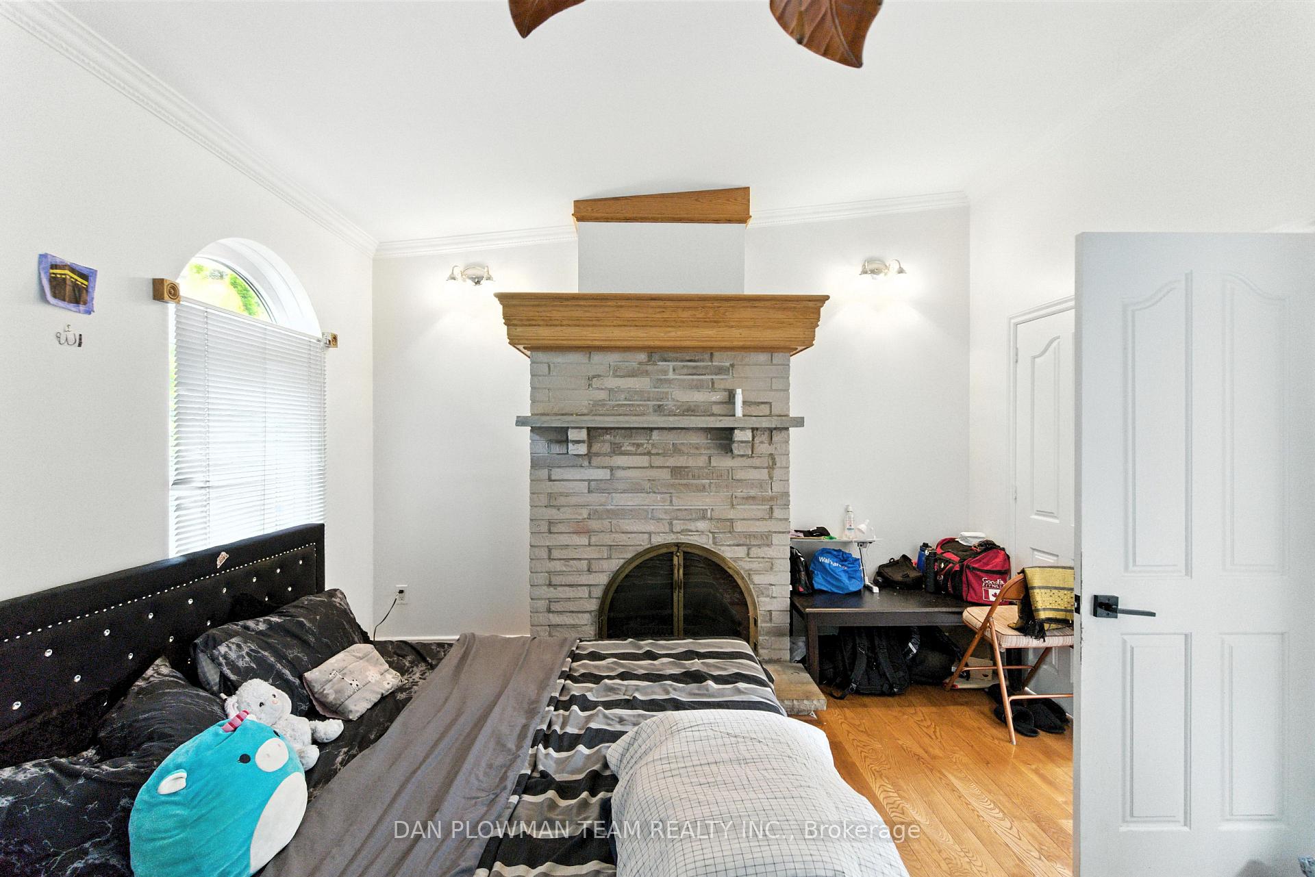 Photo 12 of 1748 Fairport Road, Pickering, Dunbarton — HOMEH