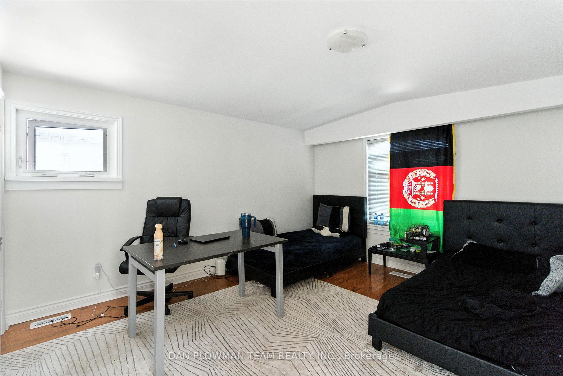 Photo 18 of 1748 Fairport Road, Pickering, Dunbarton — HOMEH