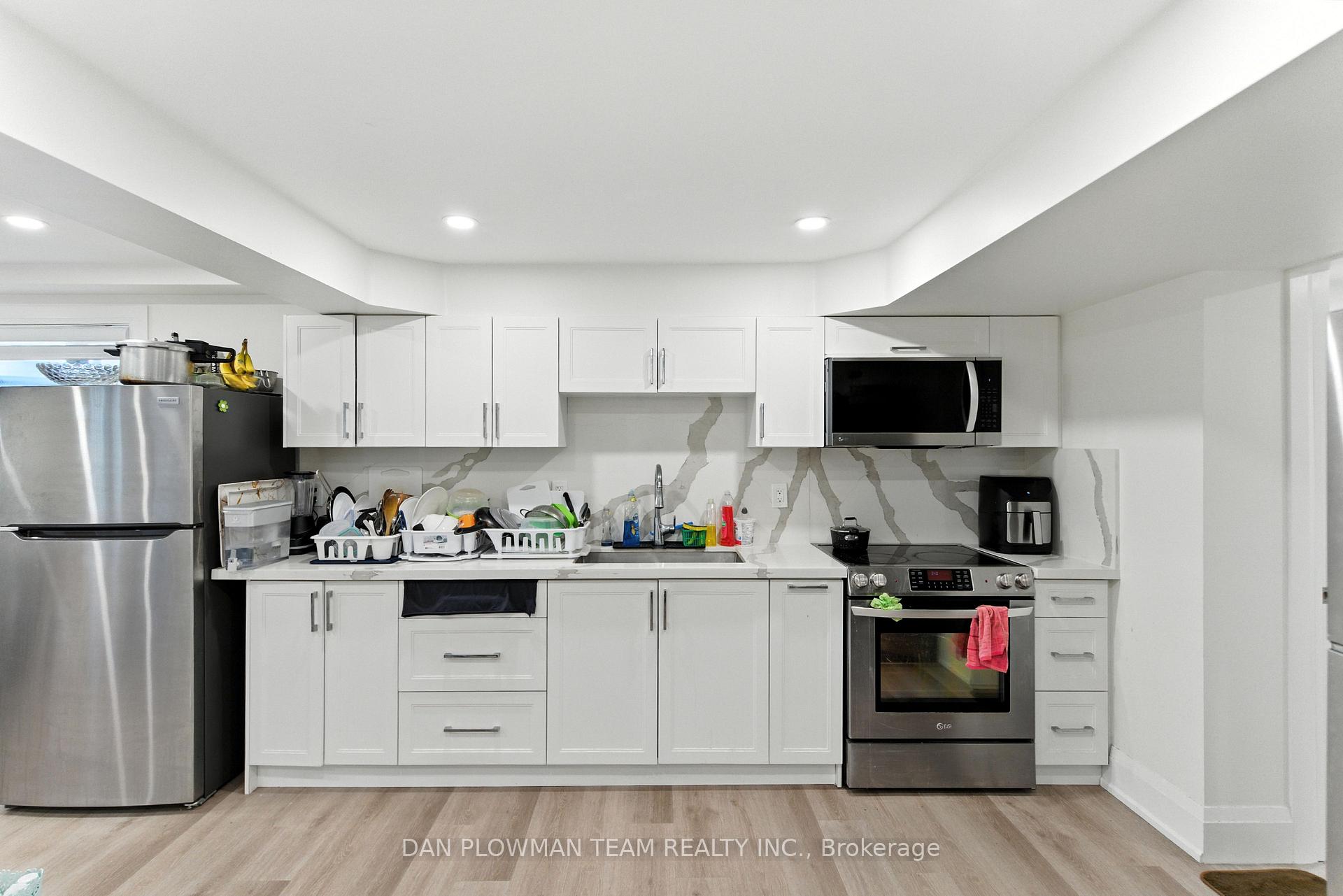 Photo 24 of 1748 Fairport Road, Pickering, Dunbarton — HOMEH