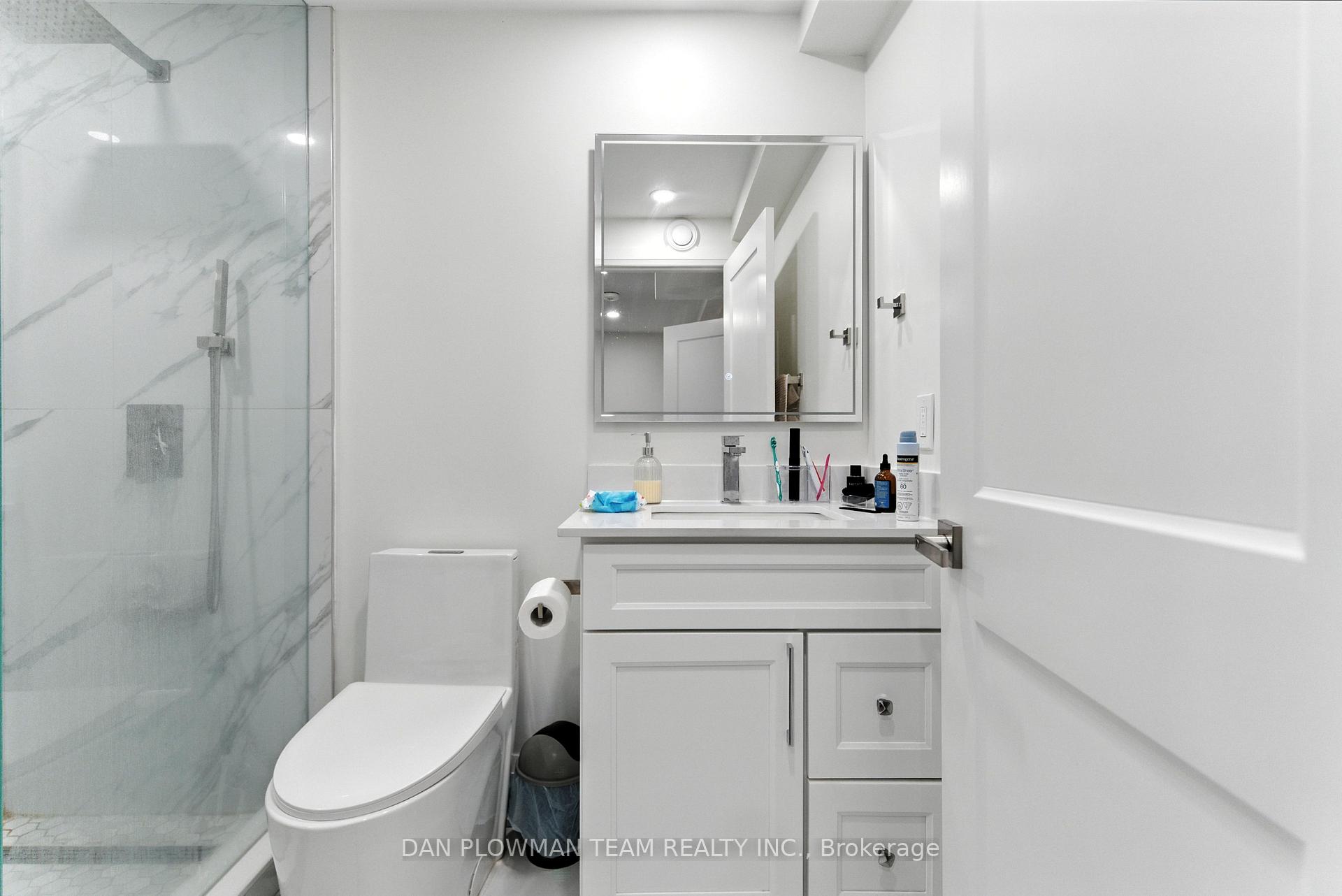 Photo 29 of 1748 Fairport Road, Pickering, Dunbarton — HOMEH