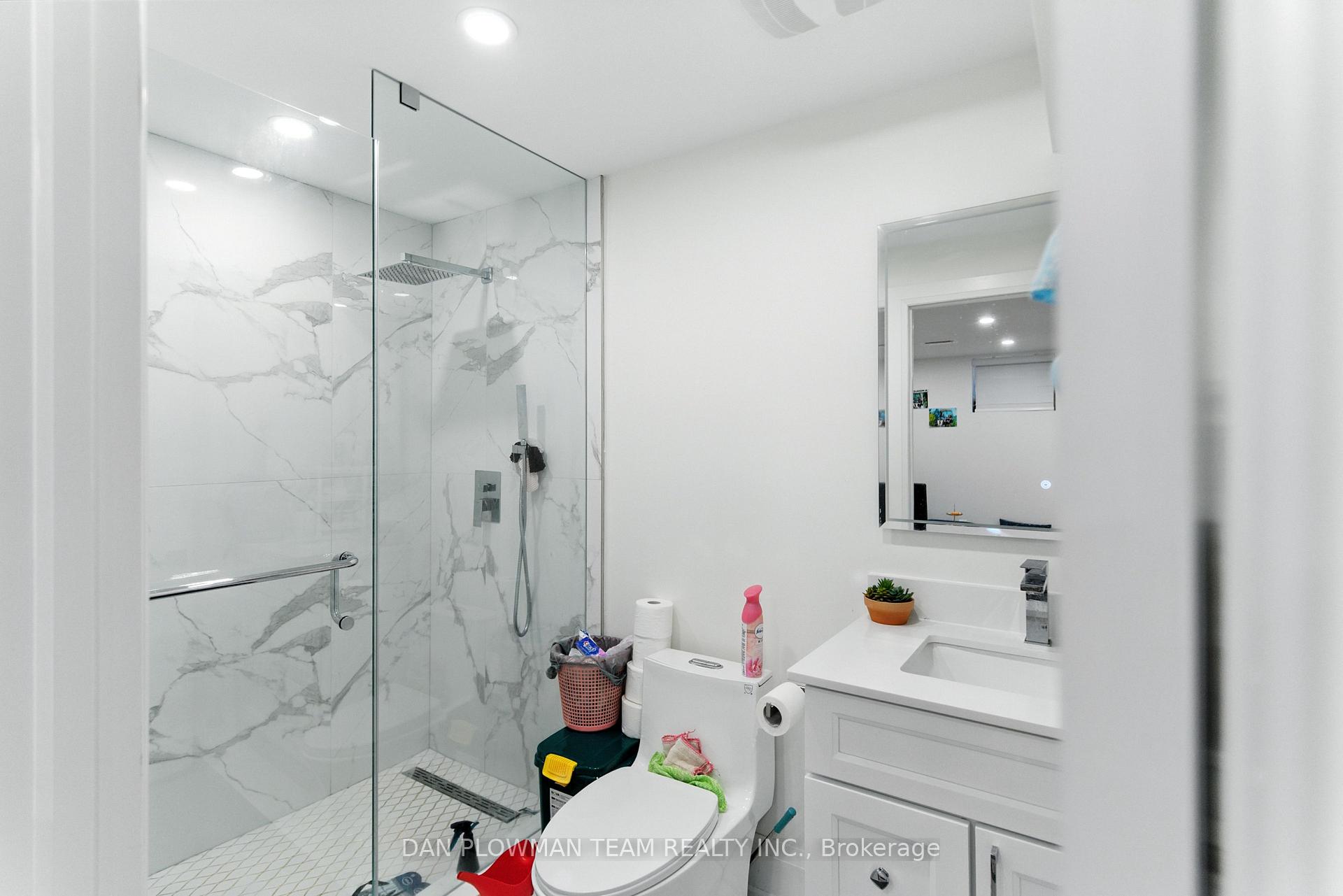 Photo 35 of 1748 Fairport Road, Pickering, Dunbarton — HOMEH