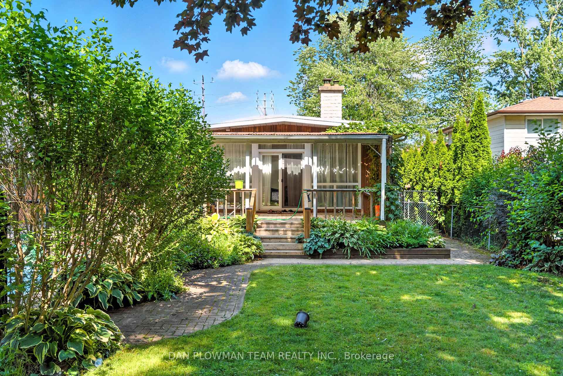 Photo 39 of 1748 Fairport Road, Pickering, Dunbarton — HOMEH
