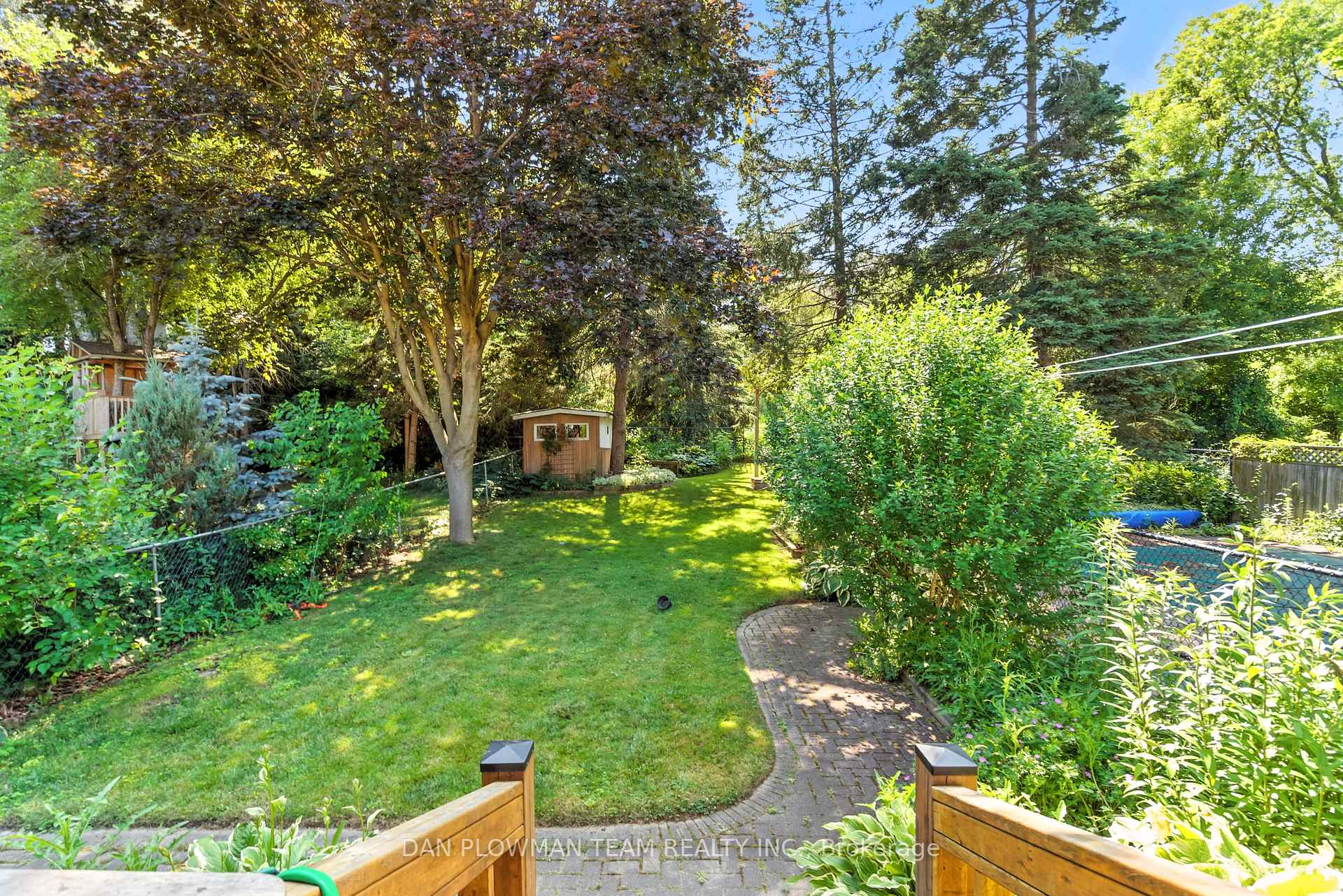 Photo 45 of 1748 Fairport Road, Pickering, Dunbarton — HOMEH