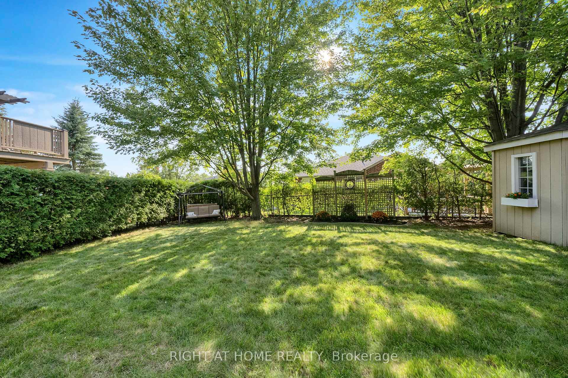 Photo 7 of 889 Oberland Drive, Oshawa, Pinecrest — HOMEH
