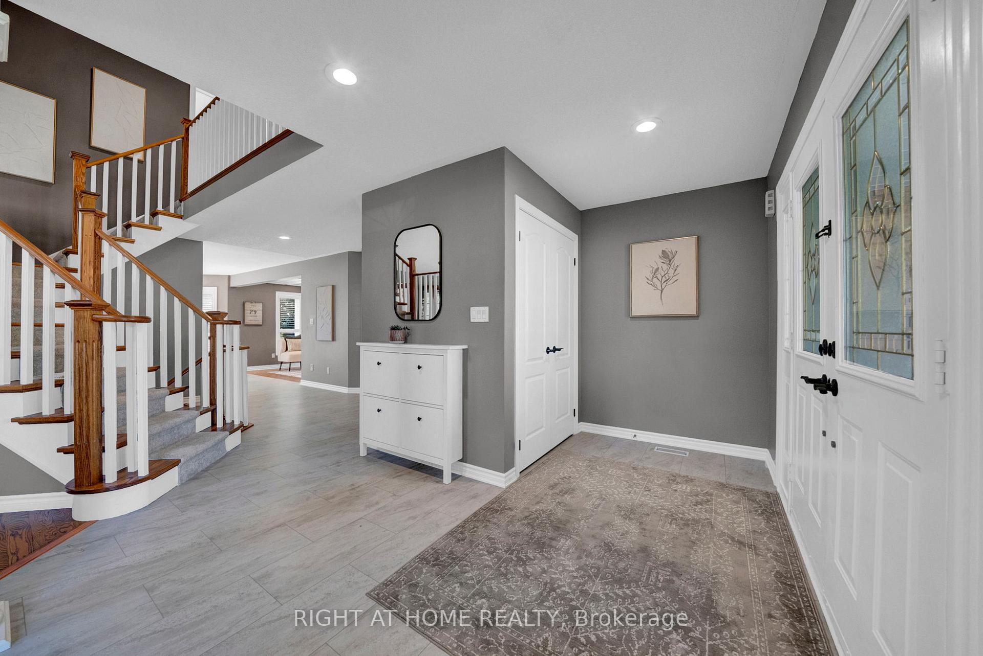 Photo 8 of 889 Oberland Drive, Oshawa, Pinecrest — HOMEH