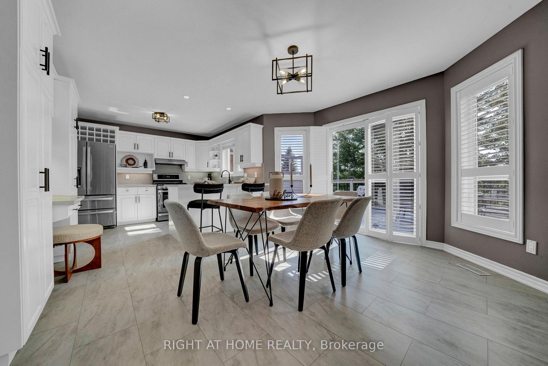 Photo 17 of 889 Oberland Drive, Oshawa, Pinecrest — HOMEH