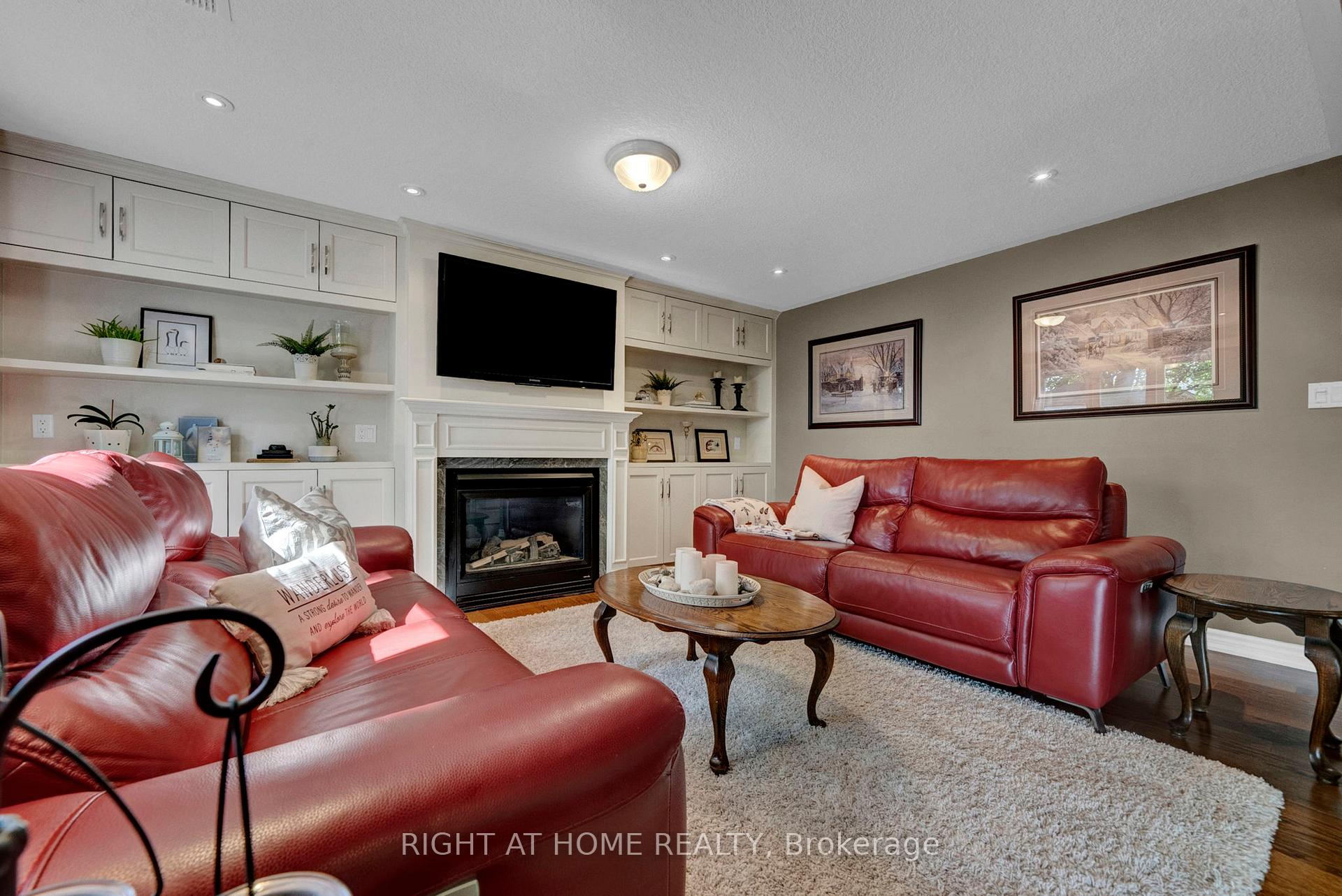 Photo 37 of 889 Oberland Drive, Oshawa, Pinecrest — HOMEH