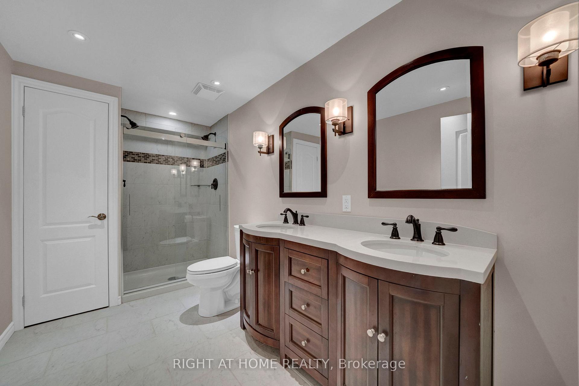 Photo 43 of 889 Oberland Drive, Oshawa, Pinecrest — HOMEH