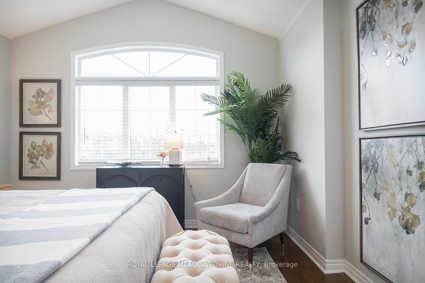 Photo 6 of 217 Fitzgerald Crescent, Milton, Dempsey — HOMEH