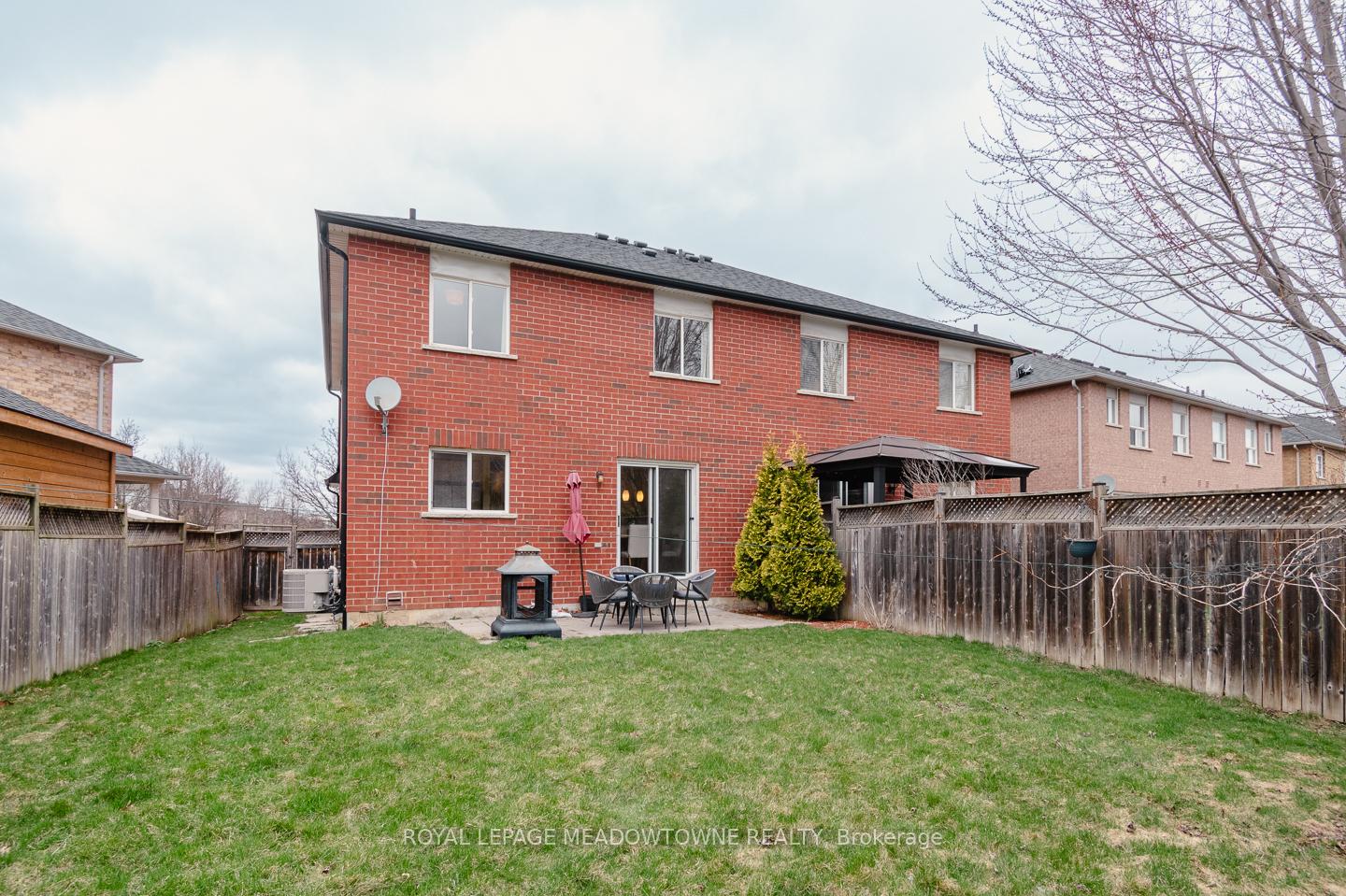 Photo 34 of 217 Fitzgerald Crescent, Milton, Dempsey — HOMEH