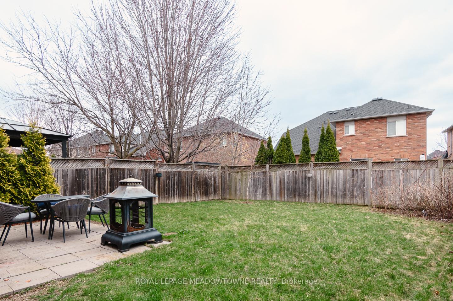 Photo 35 of 217 Fitzgerald Crescent, Milton, Dempsey — HOMEH
