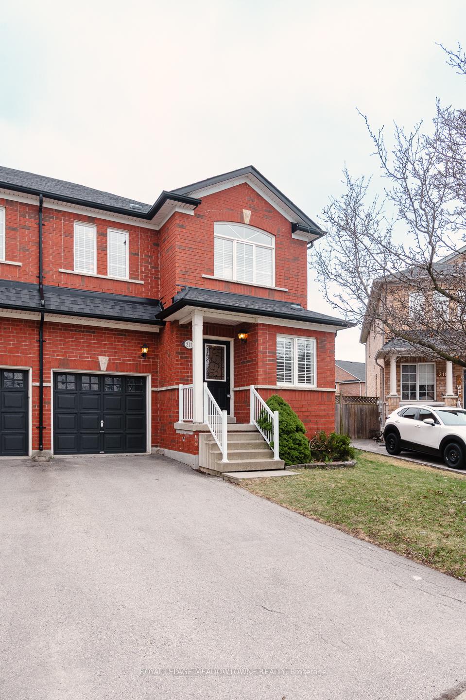 Photo 37 of 217 Fitzgerald Crescent, Milton, Dempsey — HOMEH