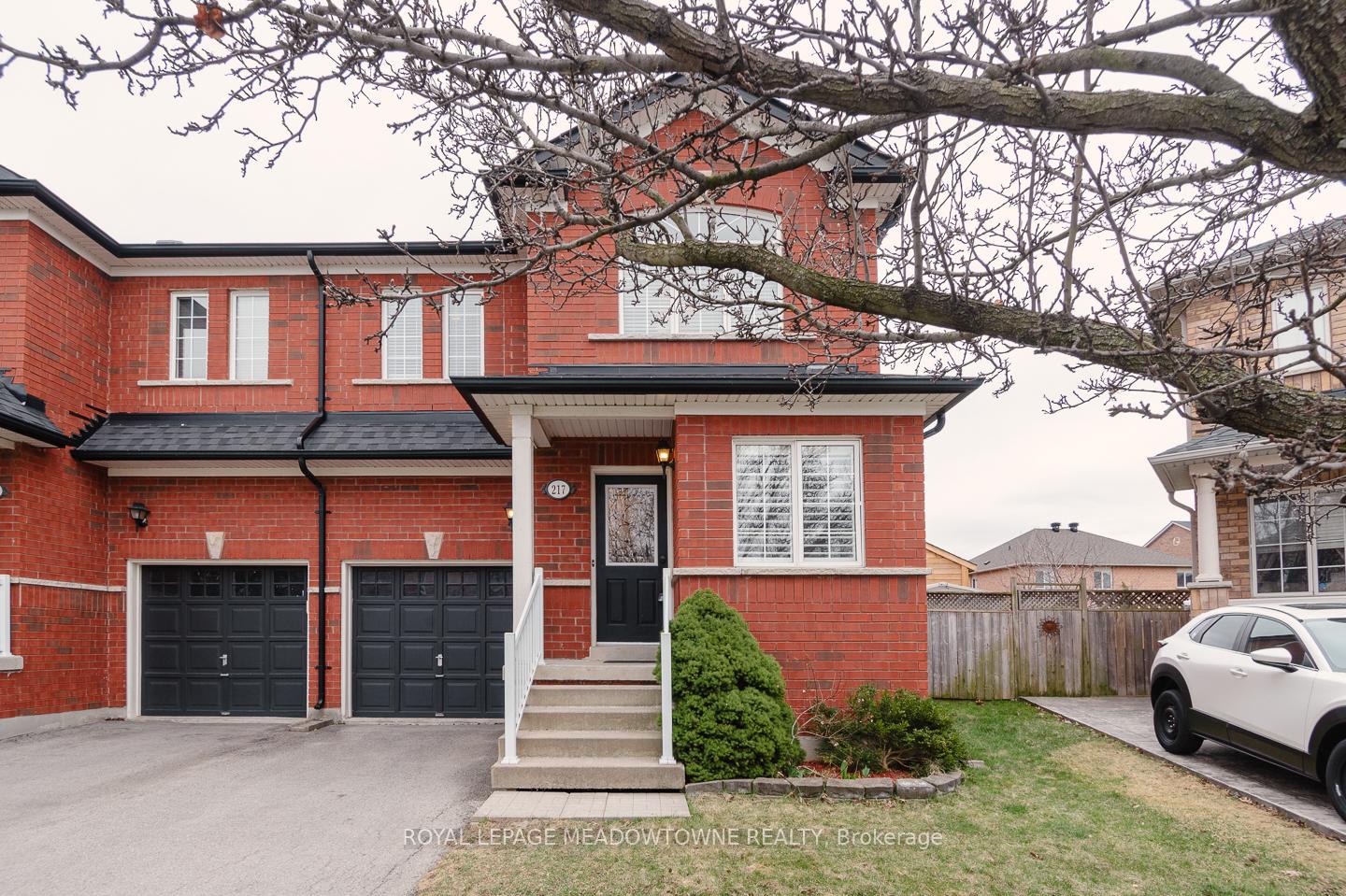 Photo 39 of 217 Fitzgerald Crescent, Milton, Dempsey — HOMEH