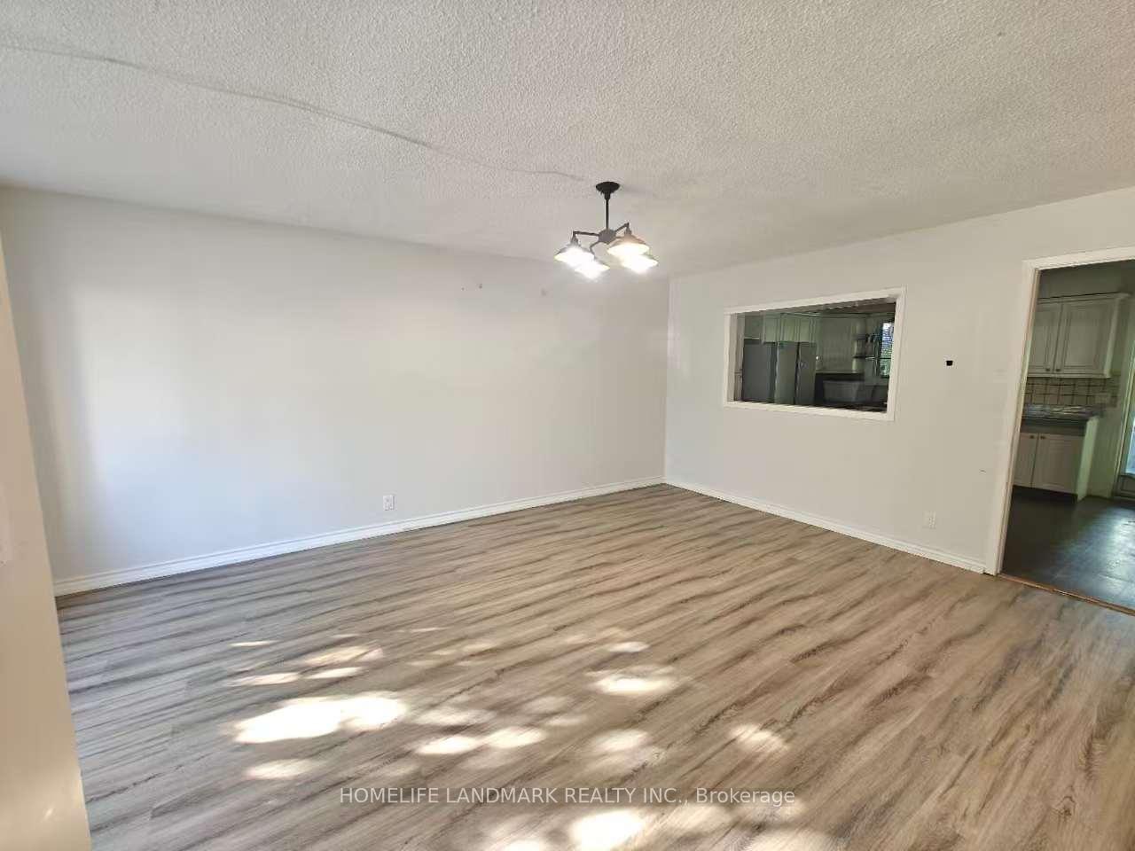 Photo 2 of 222 Tamarack Court, Oshawa, Lakeview — HOMEH