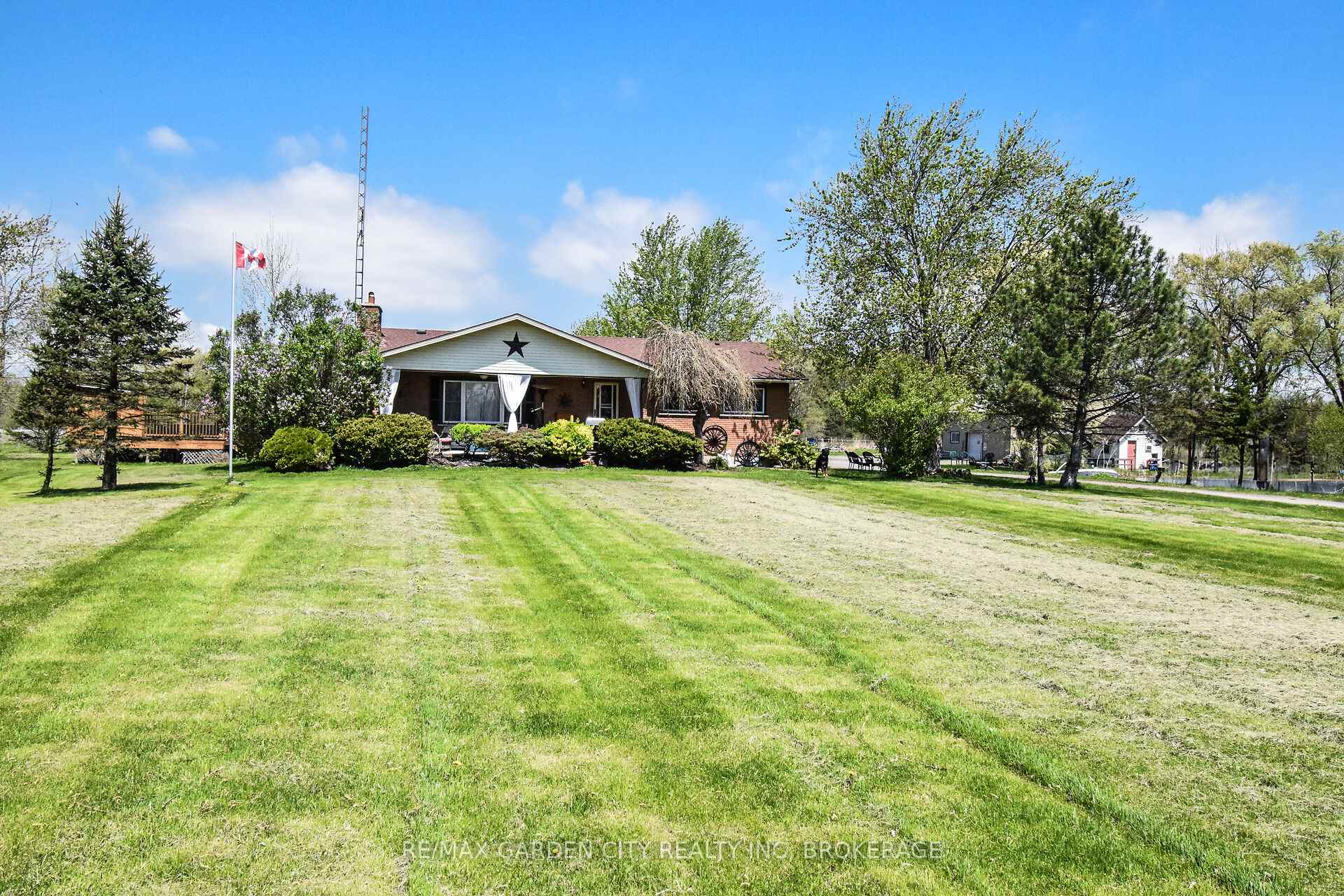 Photo 3 of 6467 Sauer Road, Niagara Falls, Lyons Creek — HOMEH