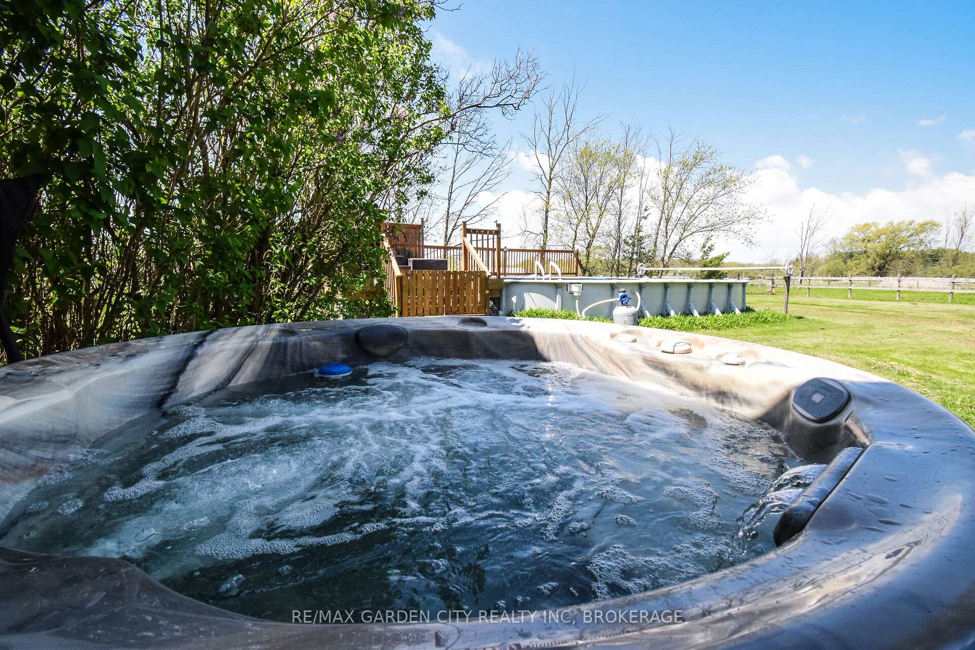 Photo 16 of 6467 Sauer Road, Niagara Falls, Lyons Creek — HOMEH