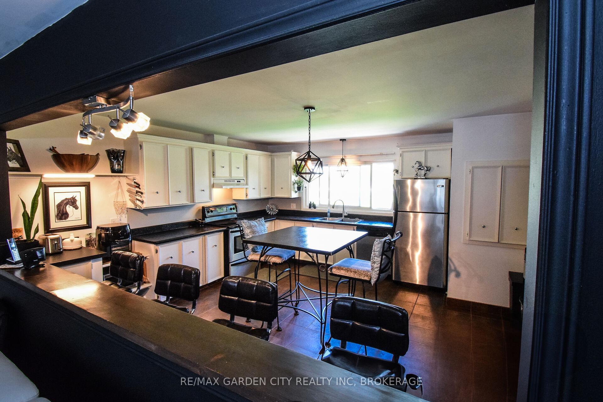 Photo 24 of 6467 Sauer Road, Niagara Falls, Lyons Creek — HOMEH