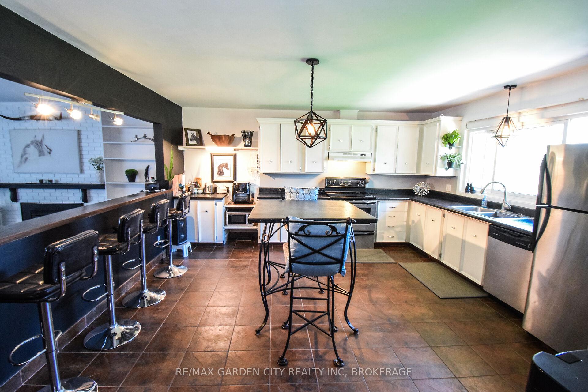 Photo 26 of 6467 Sauer Road, Niagara Falls, Lyons Creek — HOMEH