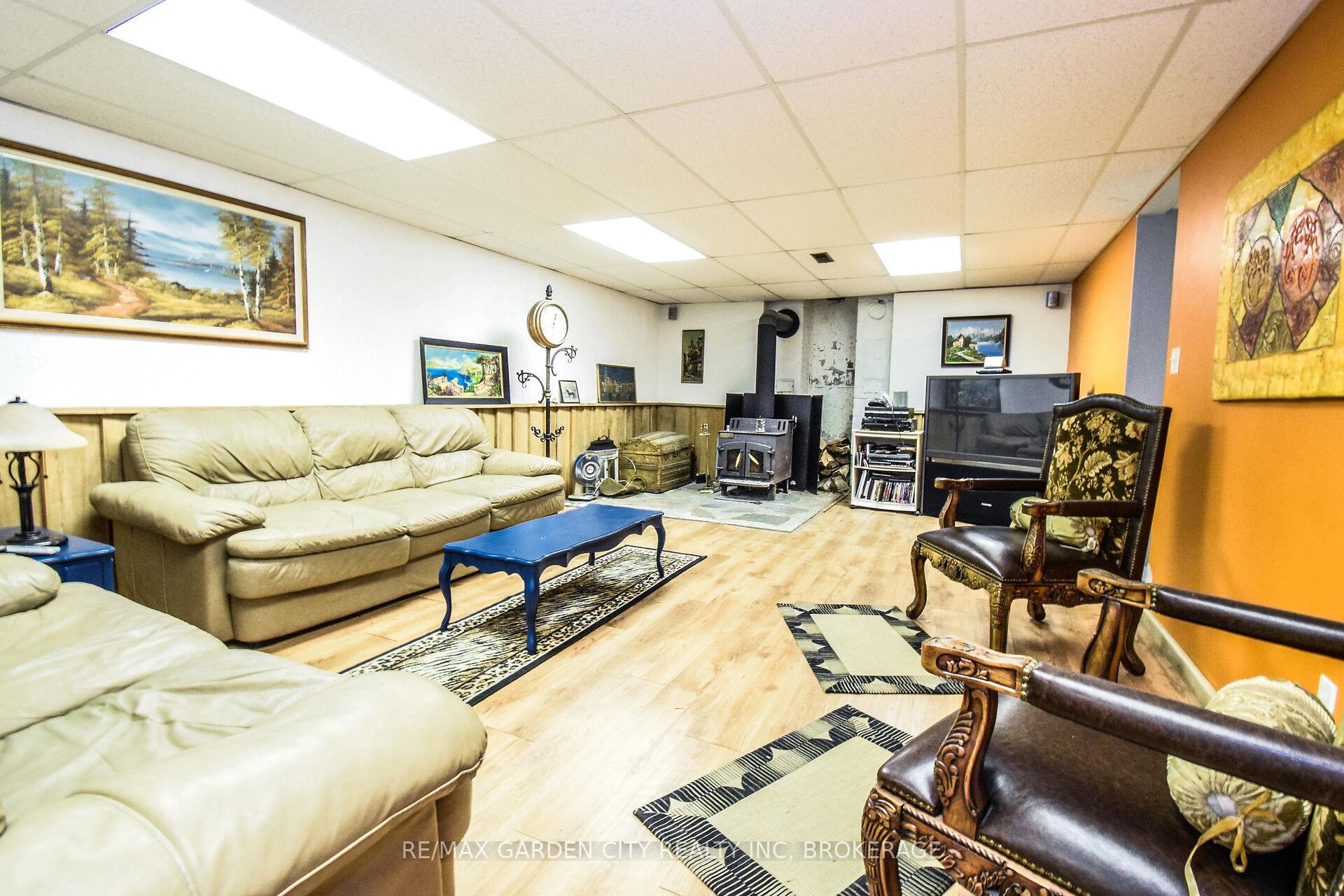 Photo 34 of 6467 Sauer Road, Niagara Falls, Lyons Creek — HOMEH