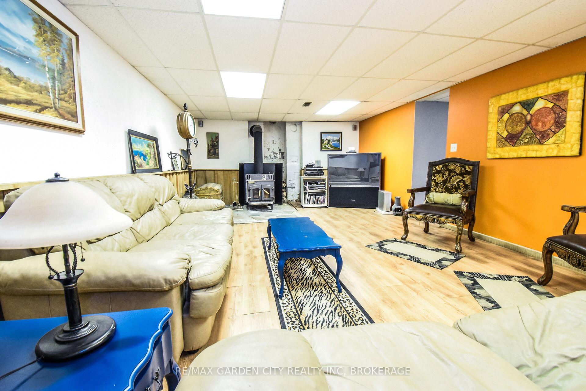 Photo 35 of 6467 Sauer Road, Niagara Falls, Lyons Creek — HOMEH