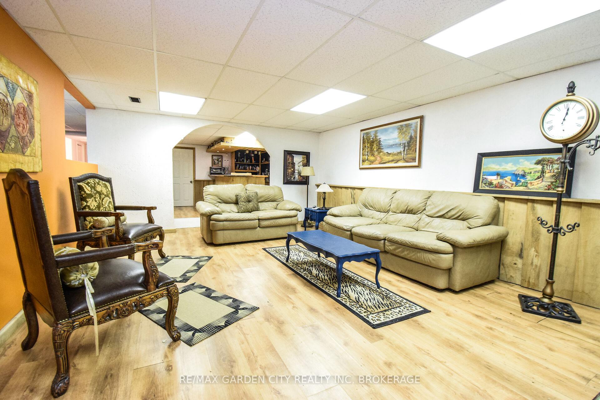 Photo 36 of 6467 Sauer Road, Niagara Falls, Lyons Creek — HOMEH