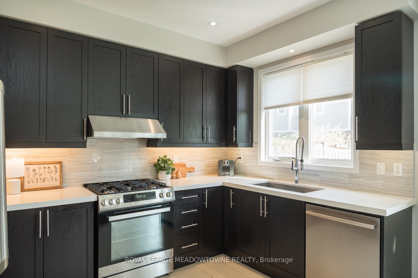 Photo 19 of 886 Savoline Boulevard, Milton, Harrison — HOMEH