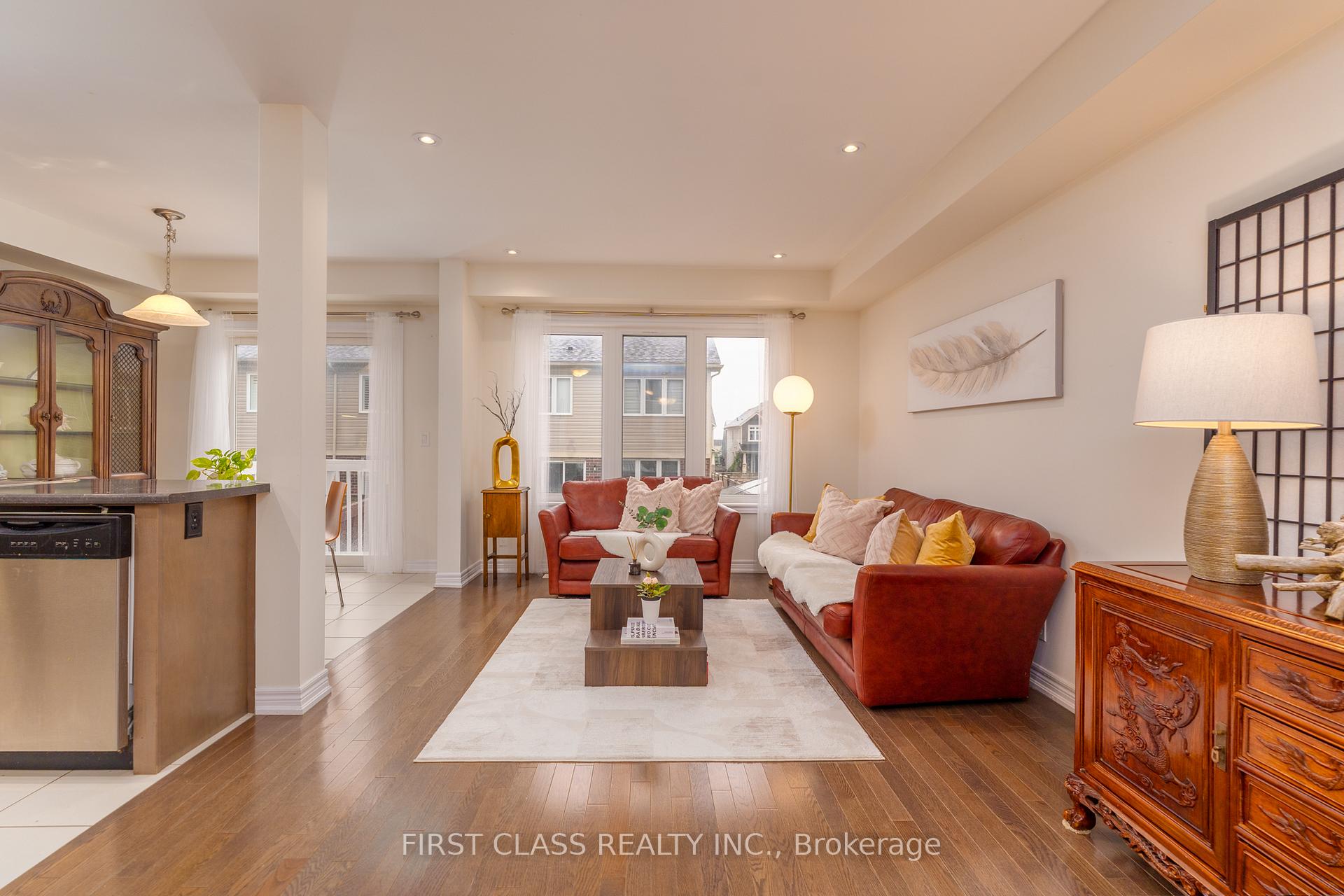Photo 6 of 42 Great Gabe Crescent, Oshawa, Windfields — HOMEH