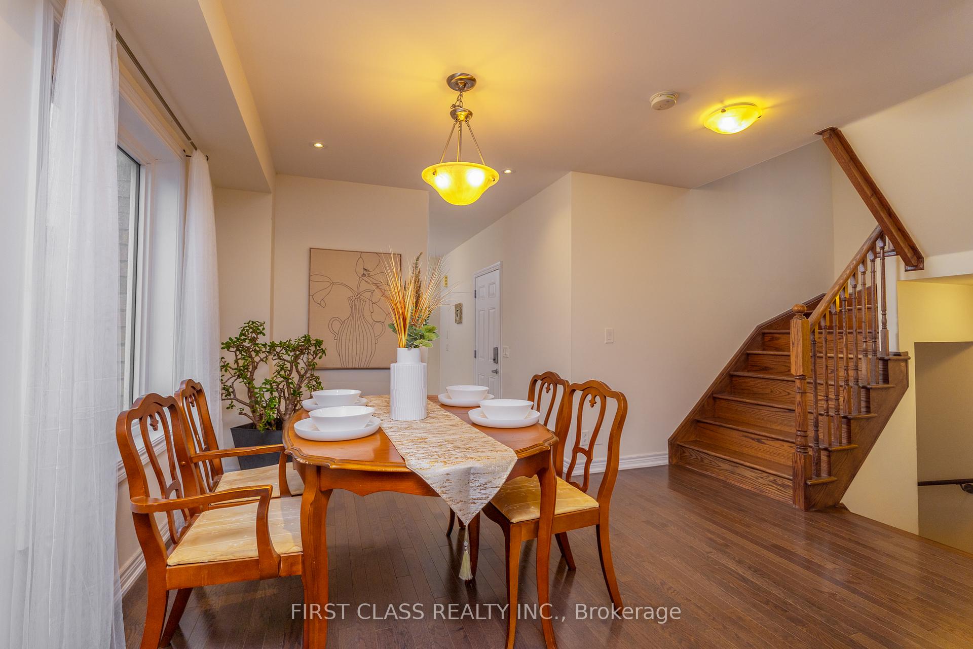 Photo 9 of 42 Great Gabe Crescent, Oshawa, Windfields — HOMEH