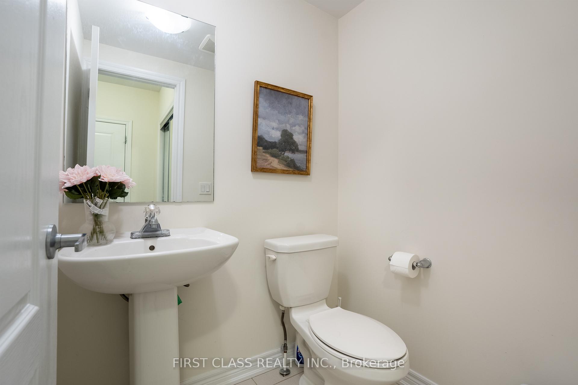 Photo 15 of 42 Great Gabe Crescent, Oshawa, Windfields — HOMEH