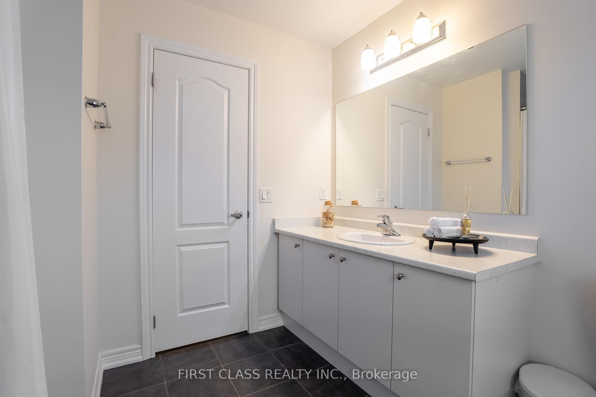 Photo 24 of 42 Great Gabe Crescent, Oshawa, Windfields — HOMEH