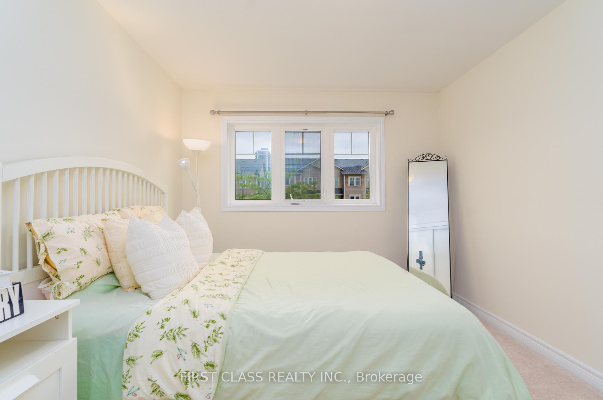 Photo 26 of 42 Great Gabe Crescent, Oshawa, Windfields — HOMEH