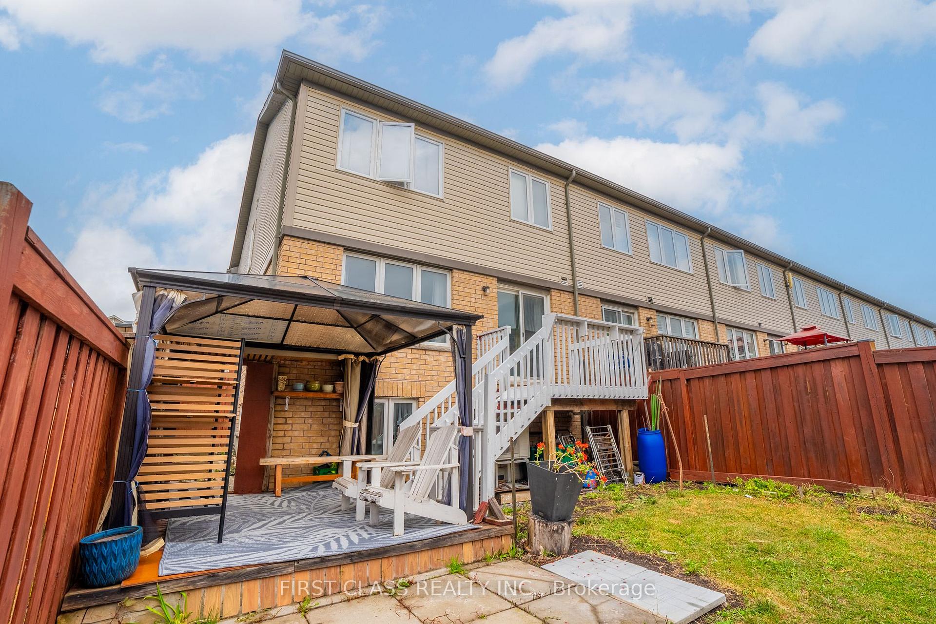 Photo 38 of 42 Great Gabe Crescent, Oshawa, Windfields — HOMEH