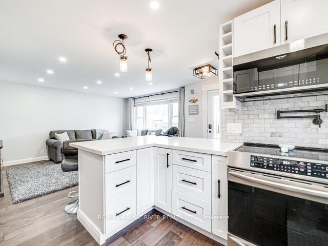 Photo 8 of 80 Oakes Avenue, Oshawa, O'Neill — HOMEH