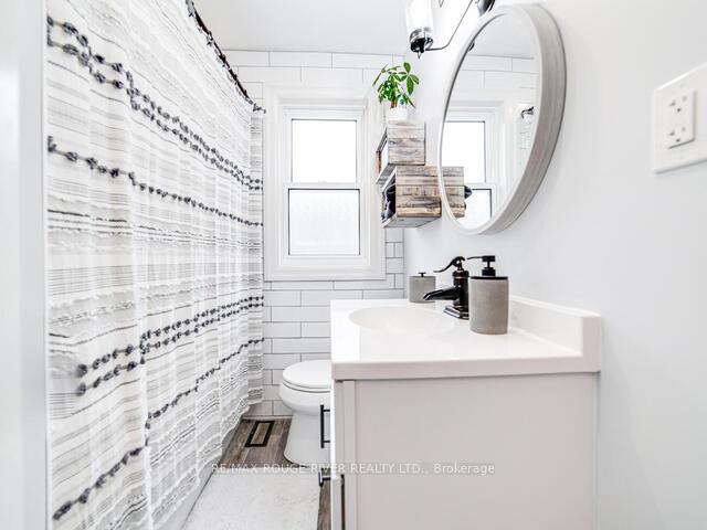 Photo 10 of 80 Oakes Avenue, Oshawa, O'Neill — HOMEH