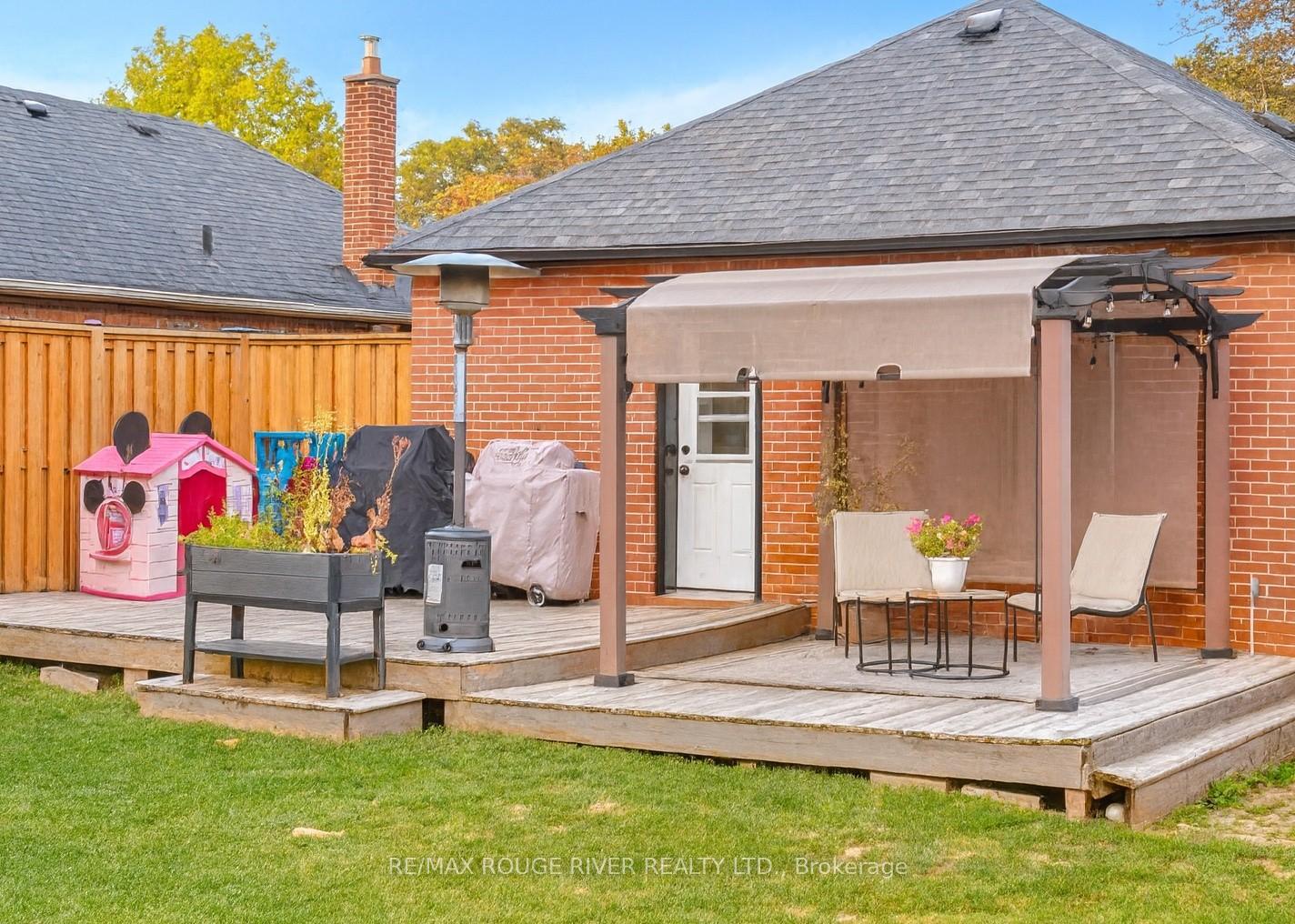 Photo 17 of 80 Oakes Avenue, Oshawa, O'Neill — HOMEH